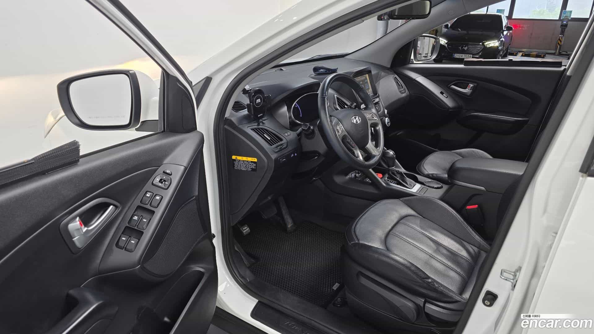 Tucson Hyundai 2013.5-INNER-010