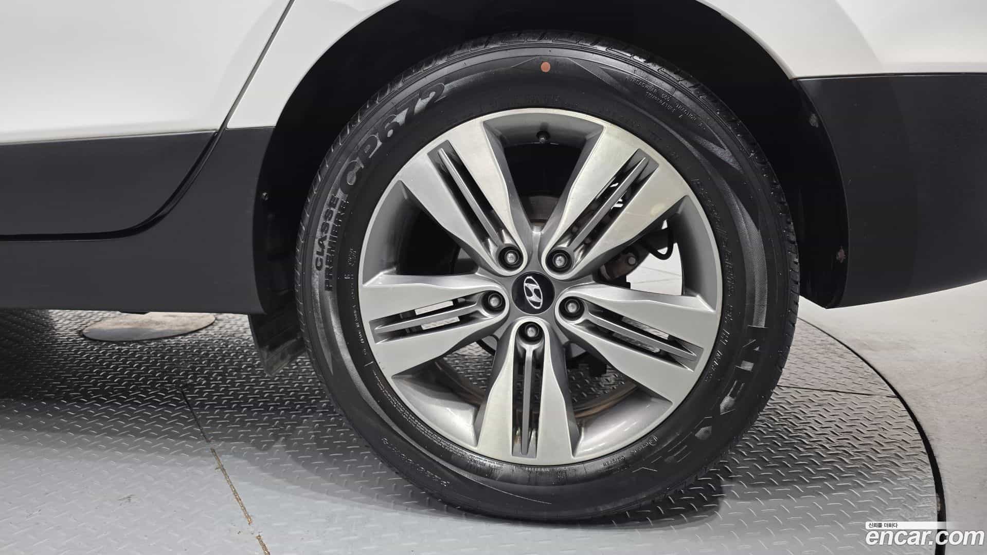 Tucson Hyundai 2013.5-OUTER-031