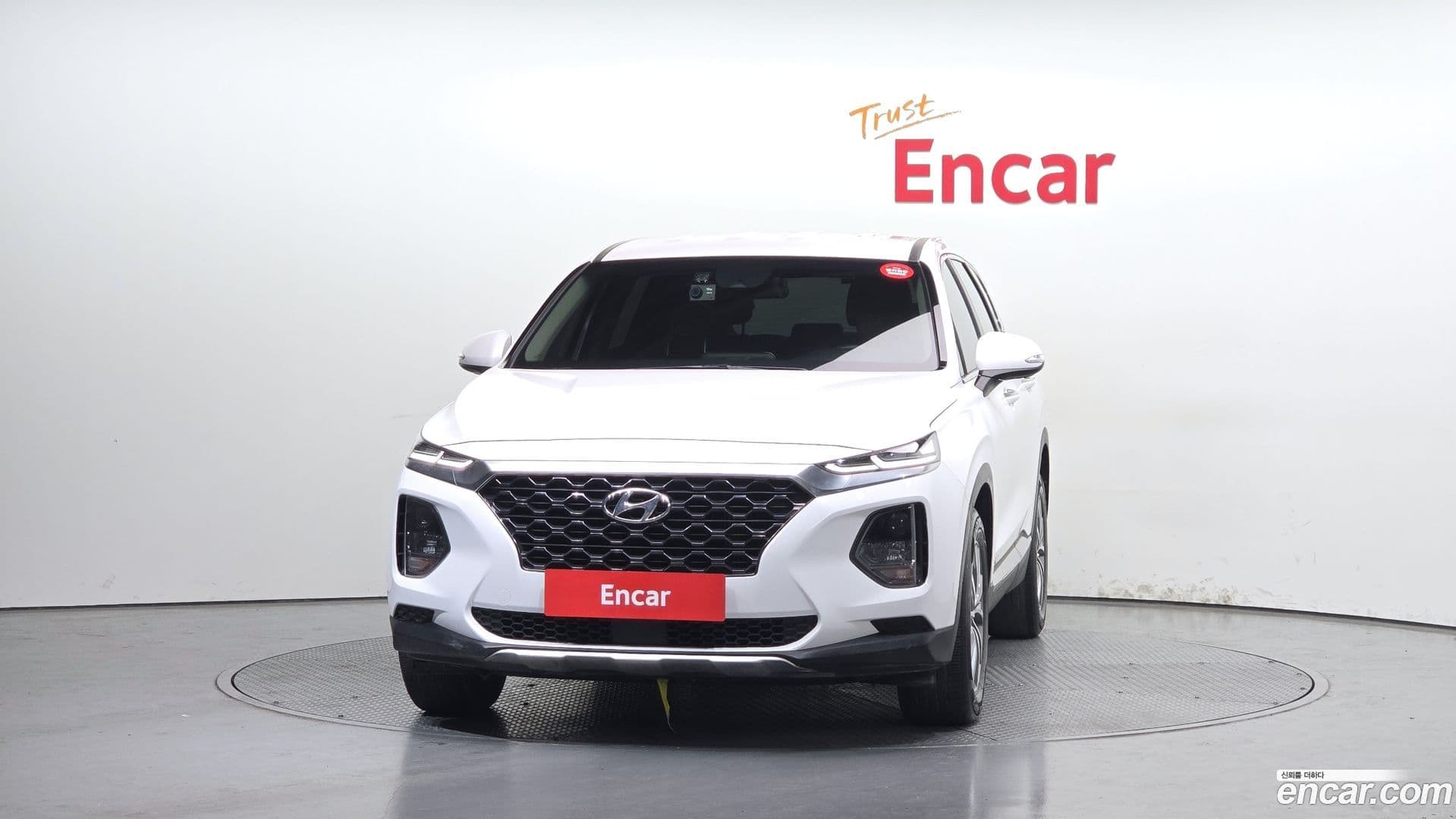 Main__Slider__Photo:Santafe Hyundai 2020.2-2