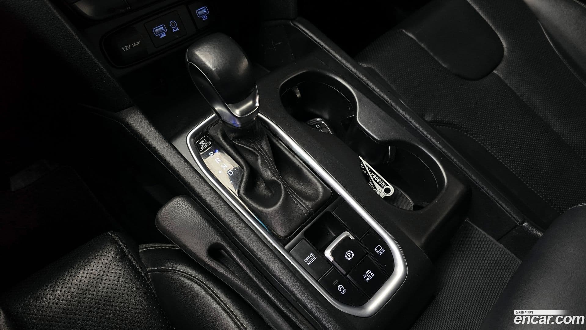 Main__Slider__Photo:Santafe Hyundai 2020.2-8
