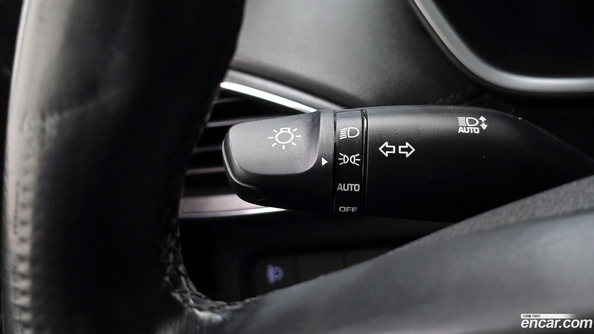 Main__Slider__Photo:Santafe Hyundai 2020.2-14
