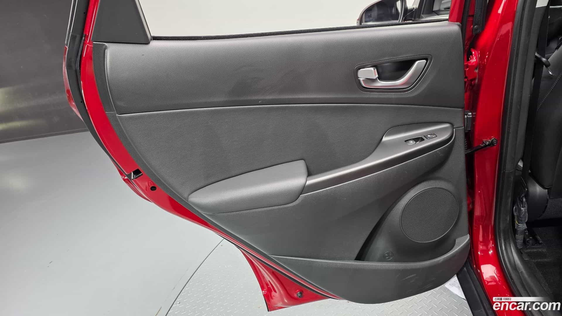 Kona Hyundai 2021.6-INNER-035