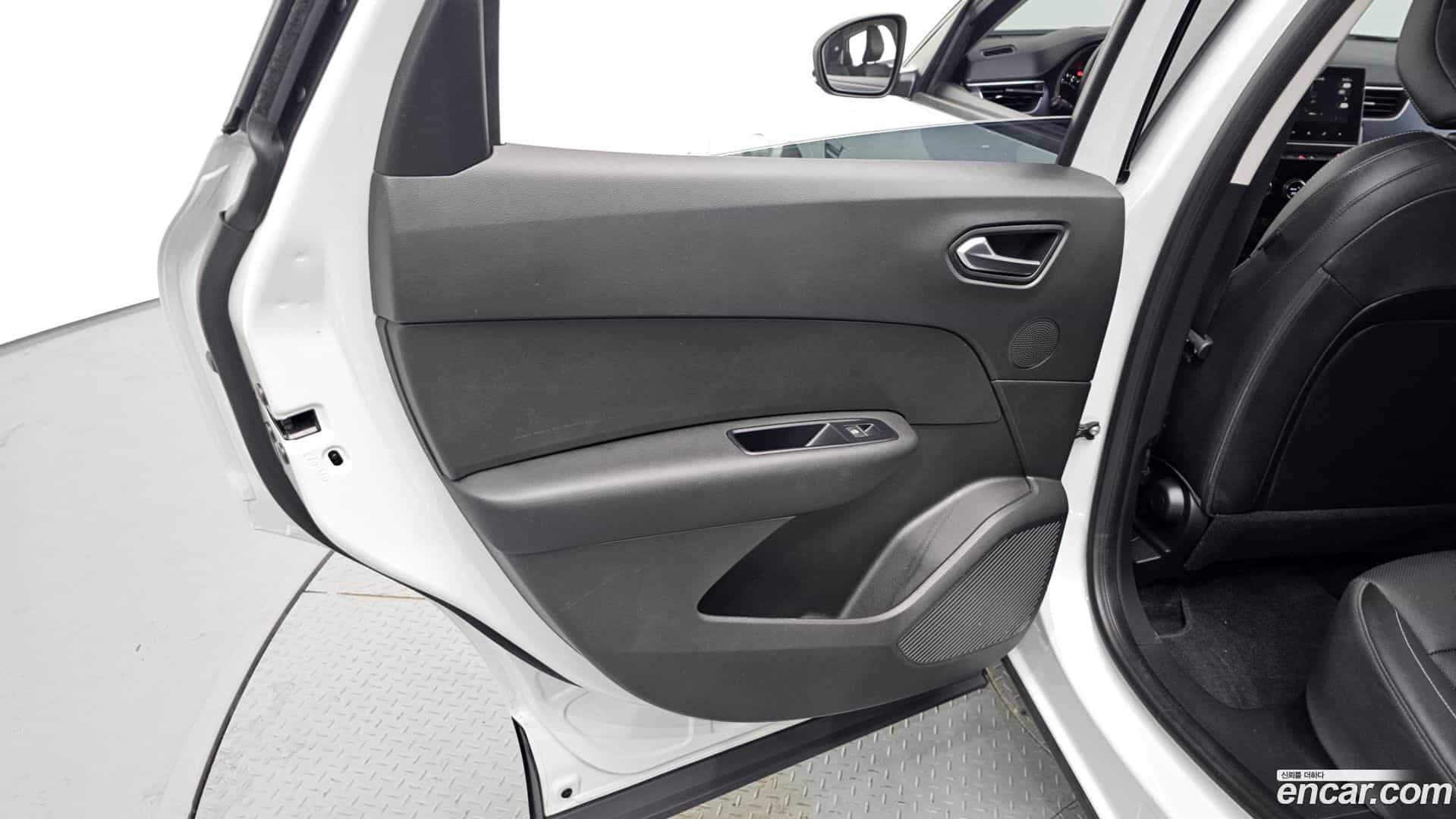 XM3 Renault Korea 2020.9-INNER-035