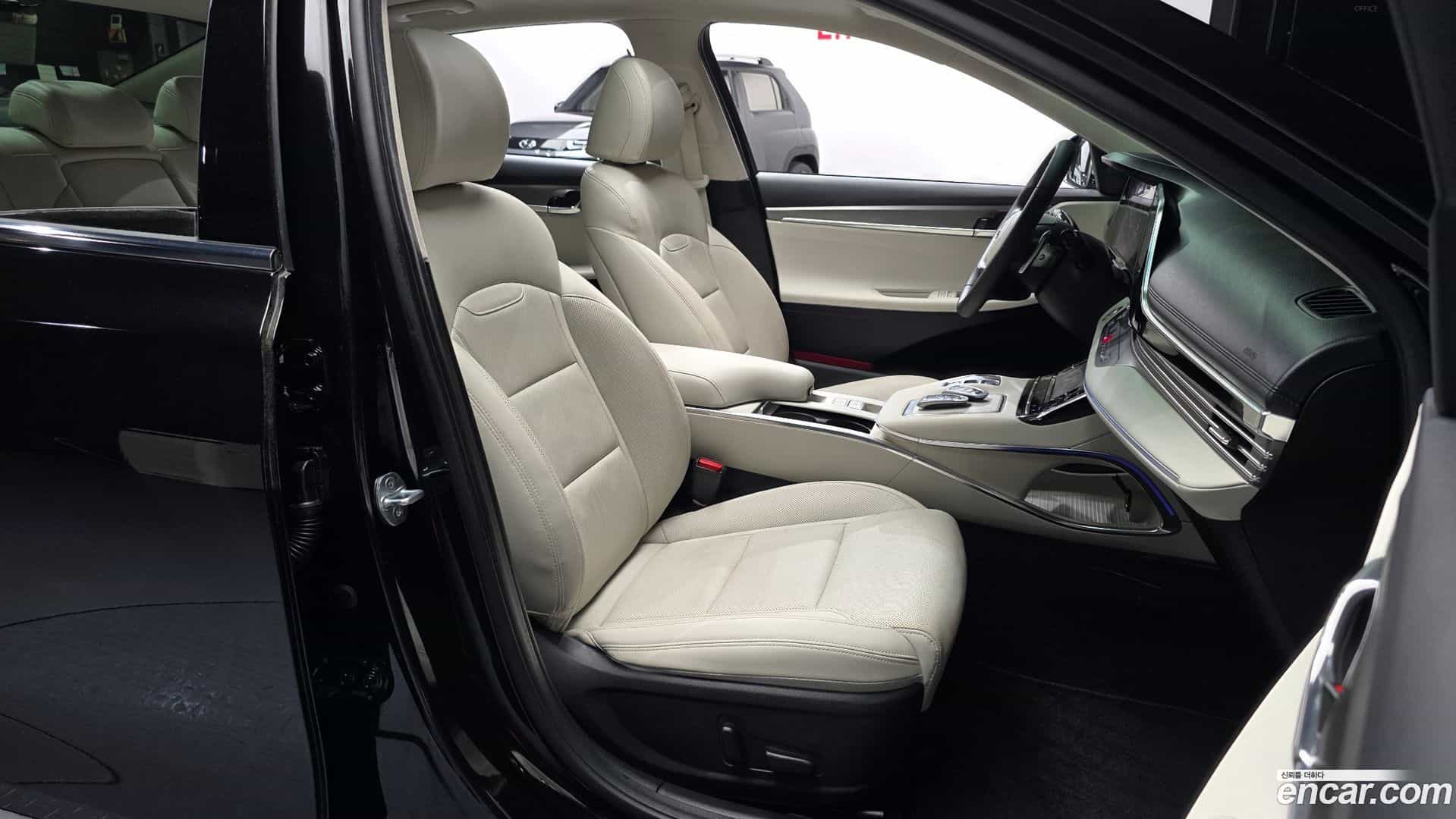 Grandeur Hyundai 2022.4-OPTION-015