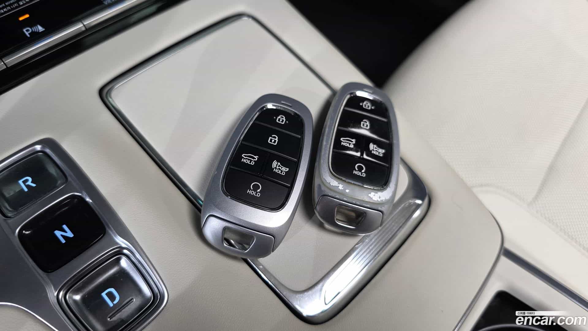 Grandeur Hyundai 2022.4-OPTION-024