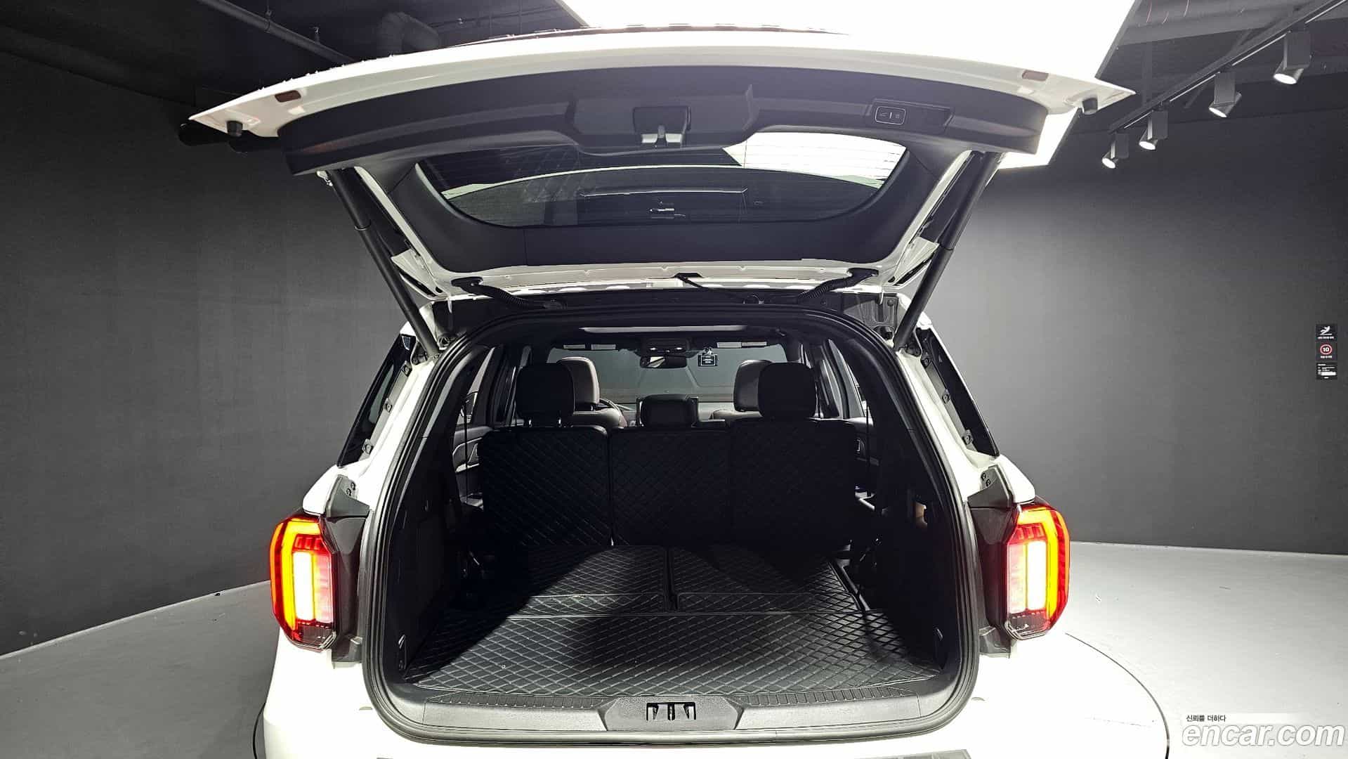 Explorer Ford 2025.2-OPTION-024