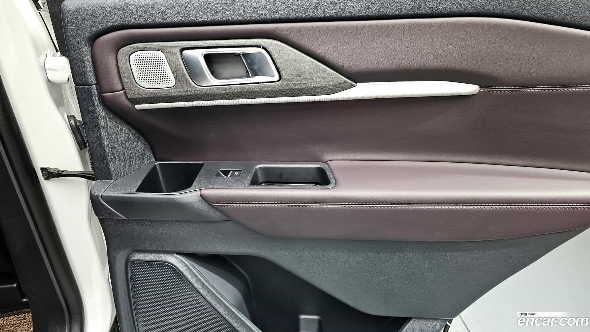 Explorer Ford 2025.2-INNER-035