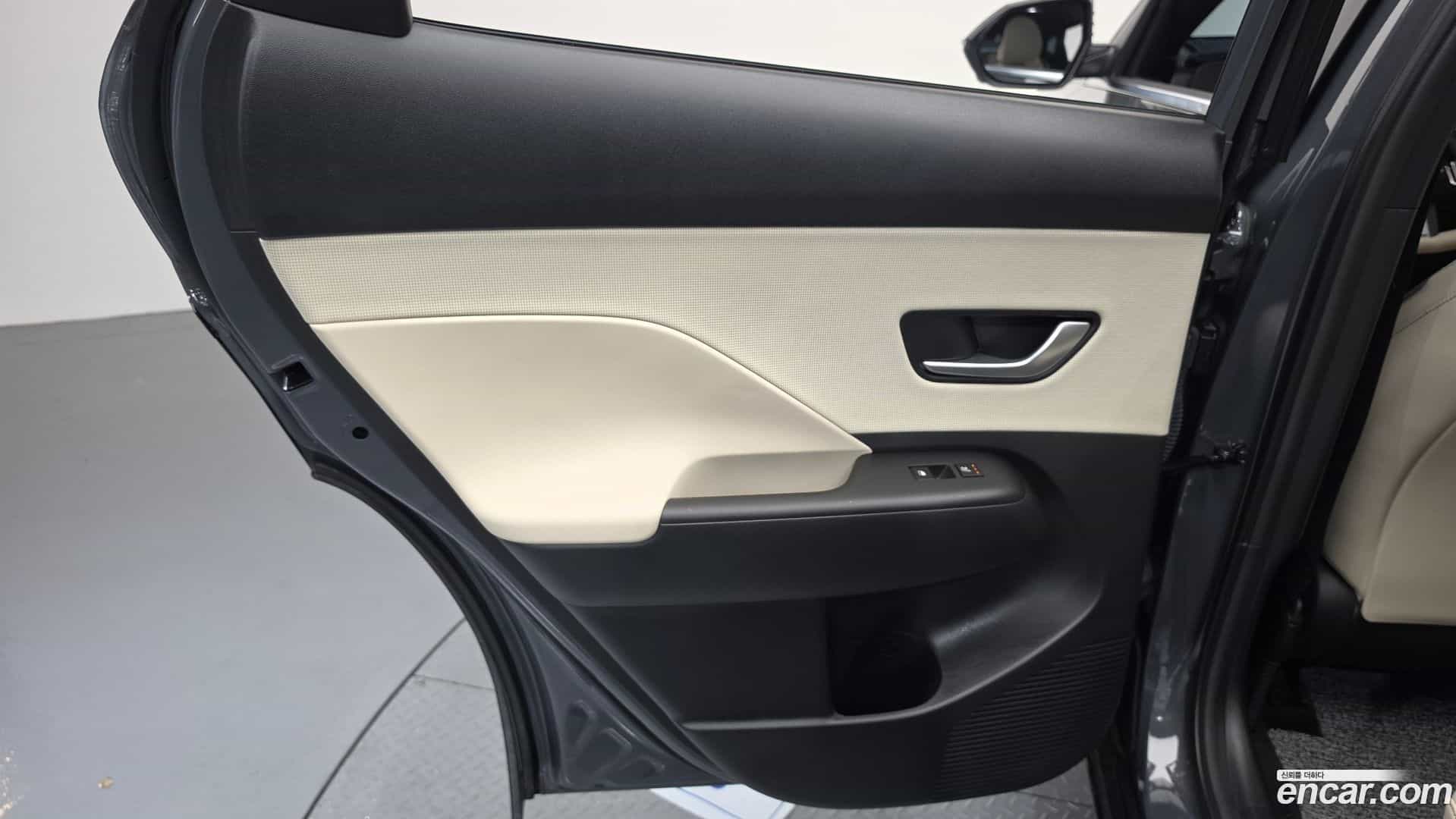 Kona Hyundai 2025.3-INNER-035