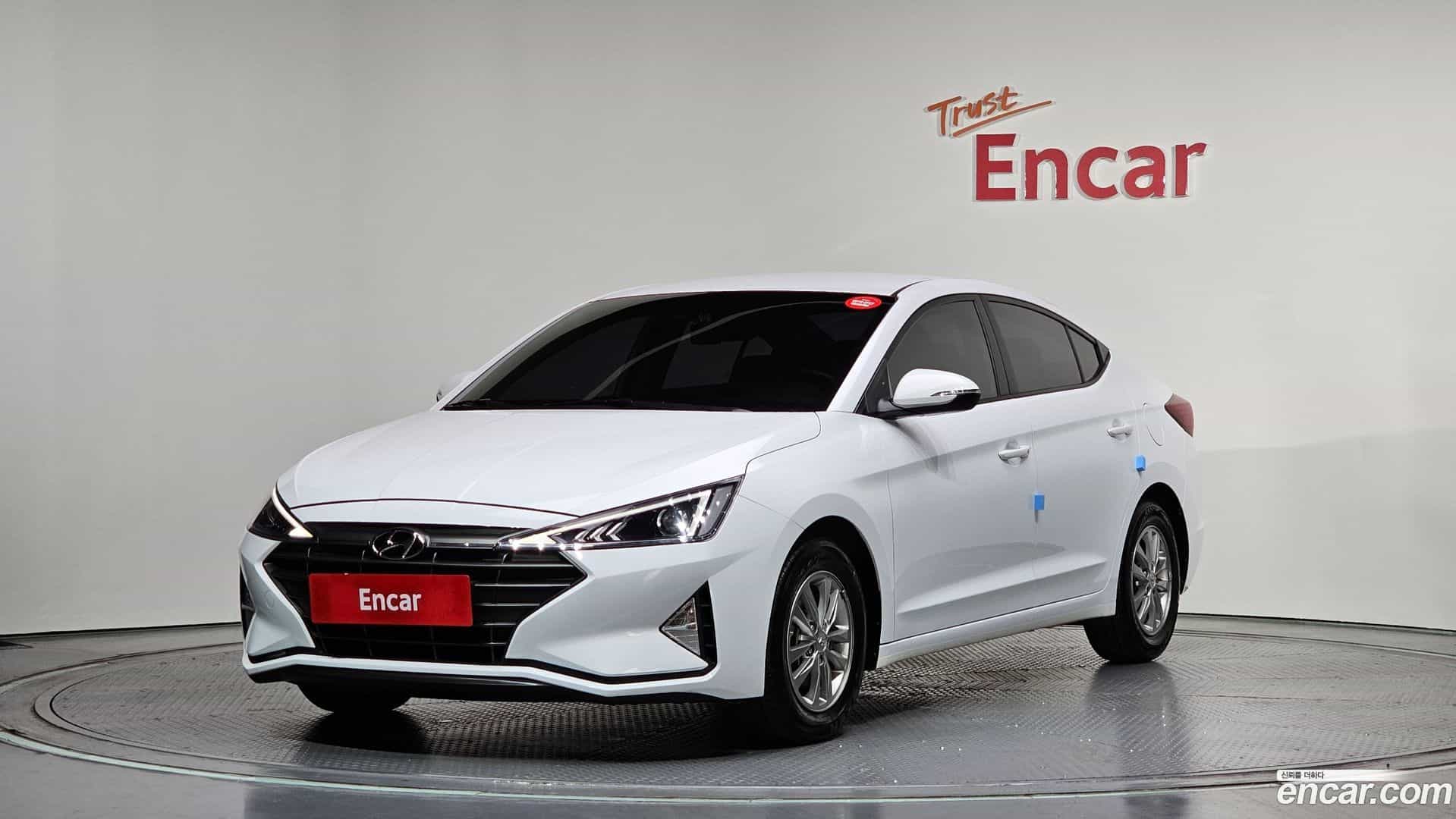 AVANTE Hyundai 2019.5-OUTER-001
