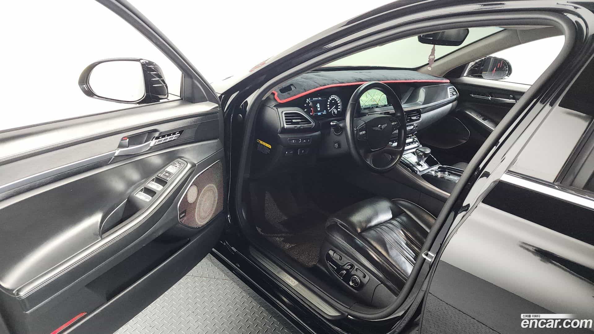 EQ900 Genesis 2016.1-INNER-010
