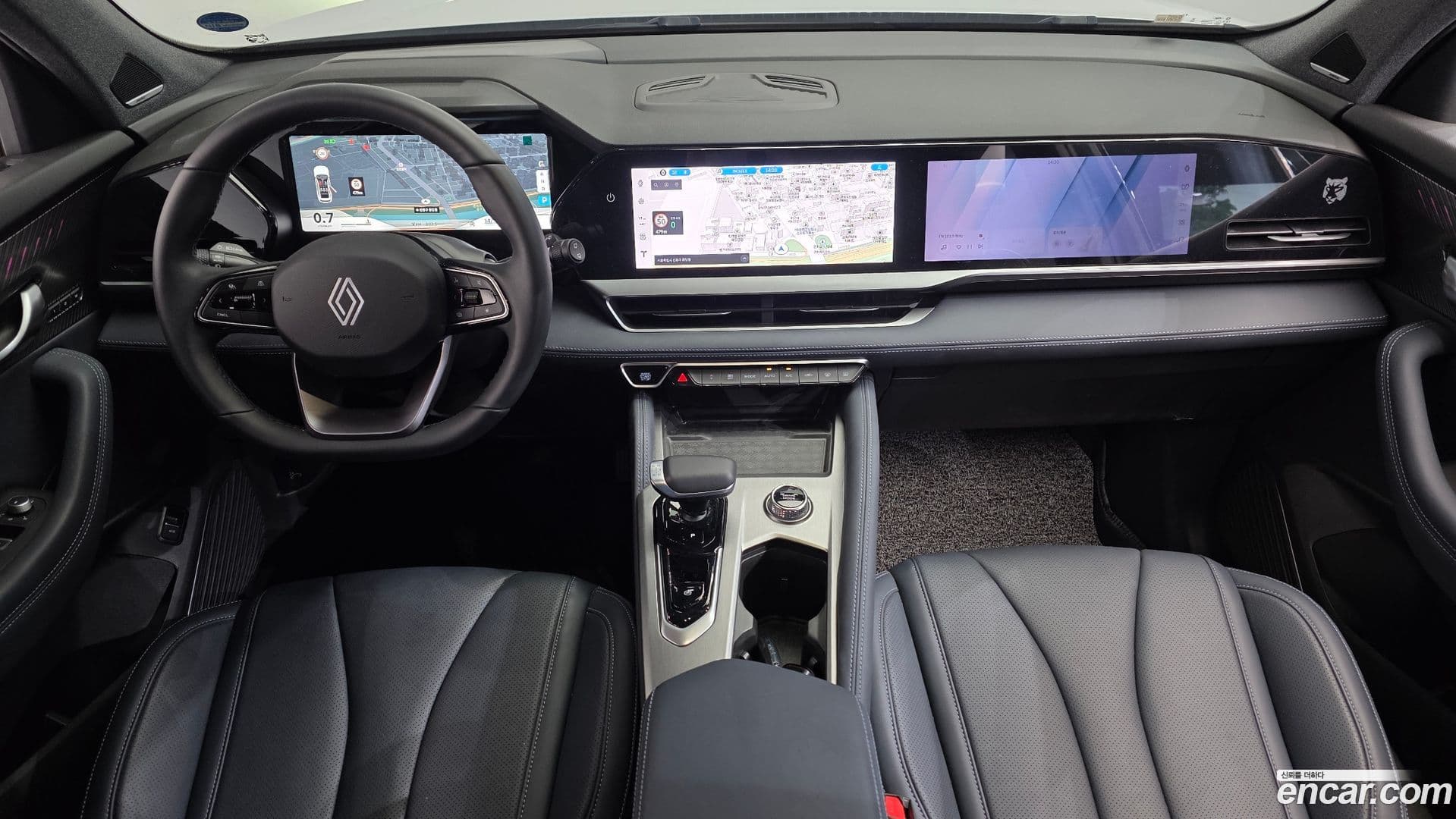 Main__Slider__Photo:Grand Koleos Renault Korea 2025.1-6