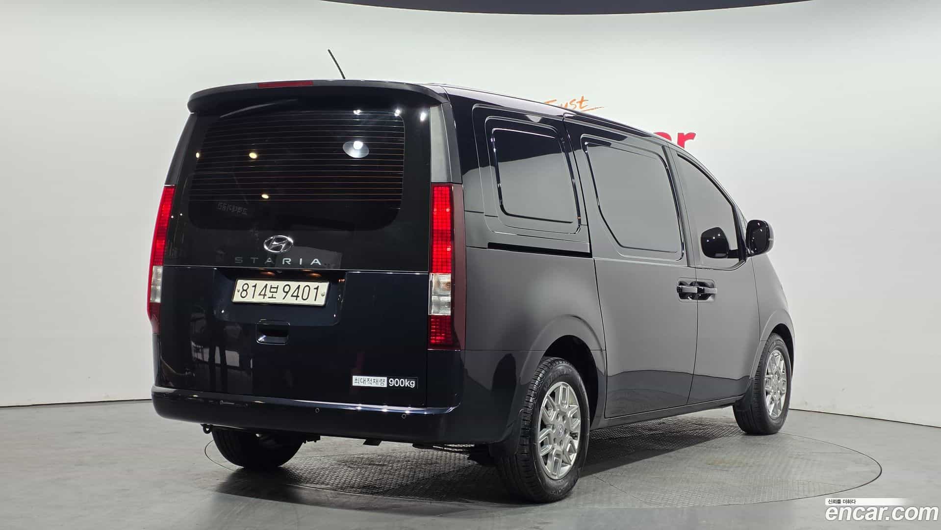 Staria Hyundai 2023.0-OUTER-002