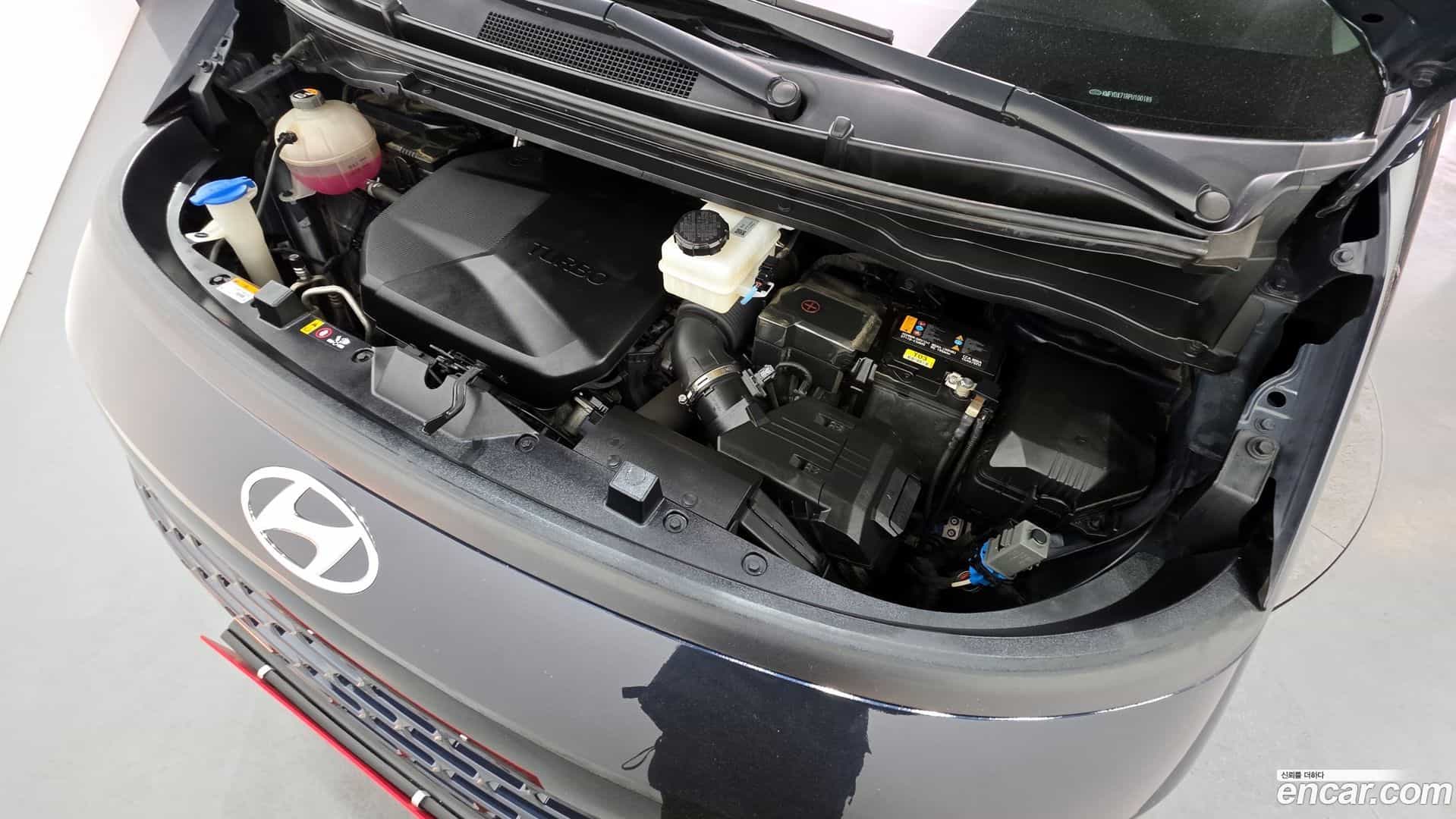 Staria Hyundai 2023.0-OUTER-006