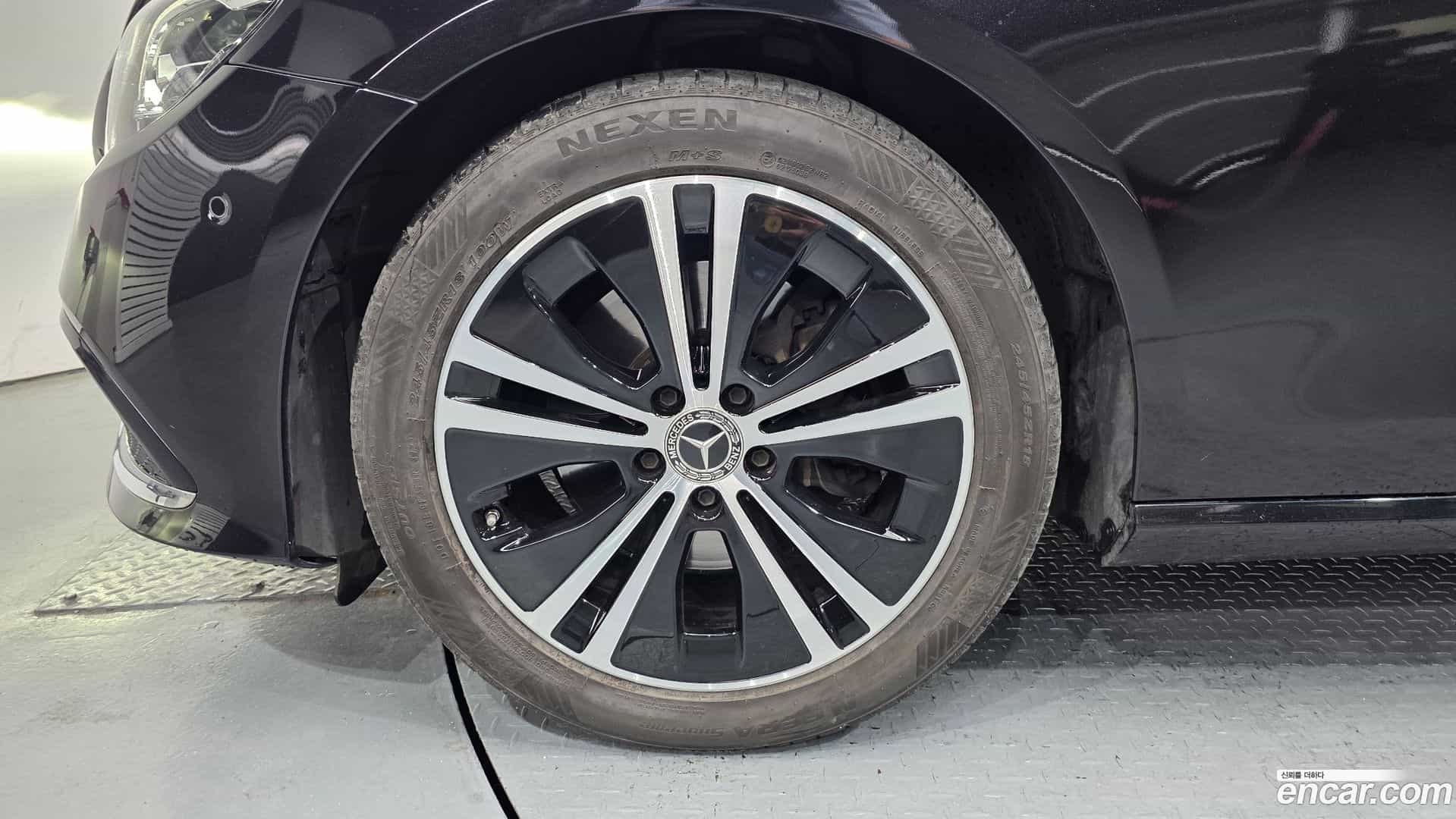 E-Class Mercedes-Benz 2021.2-OUTER-005