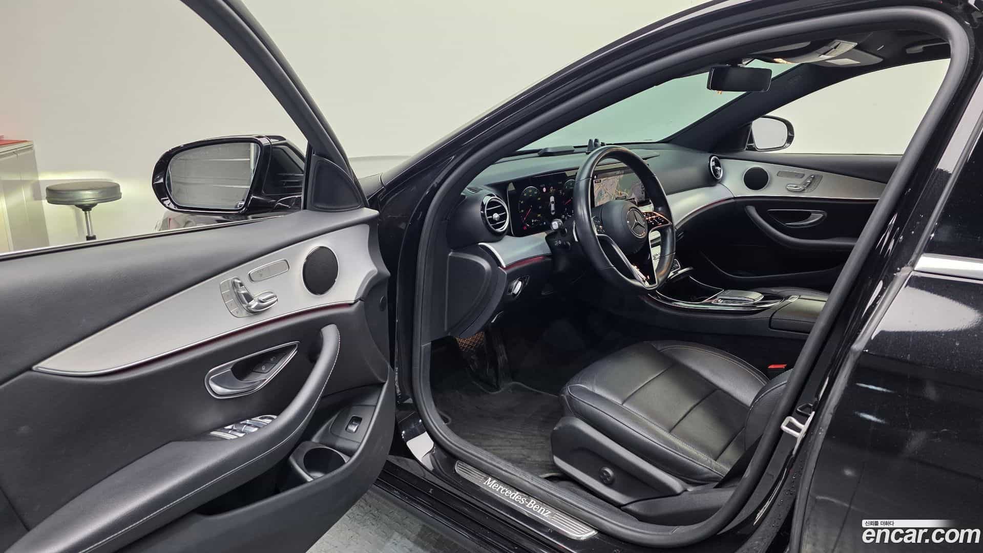 E-Class Mercedes-Benz 2021.2-INNER-010