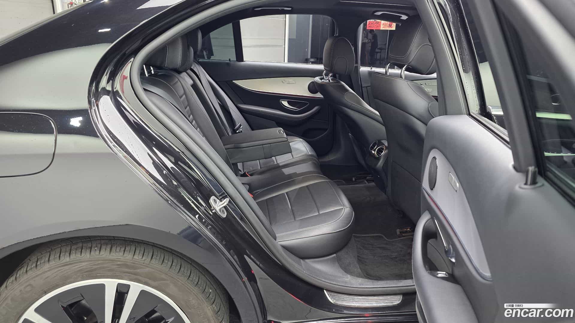 E-Class Mercedes-Benz 2021.2-OPTION-016