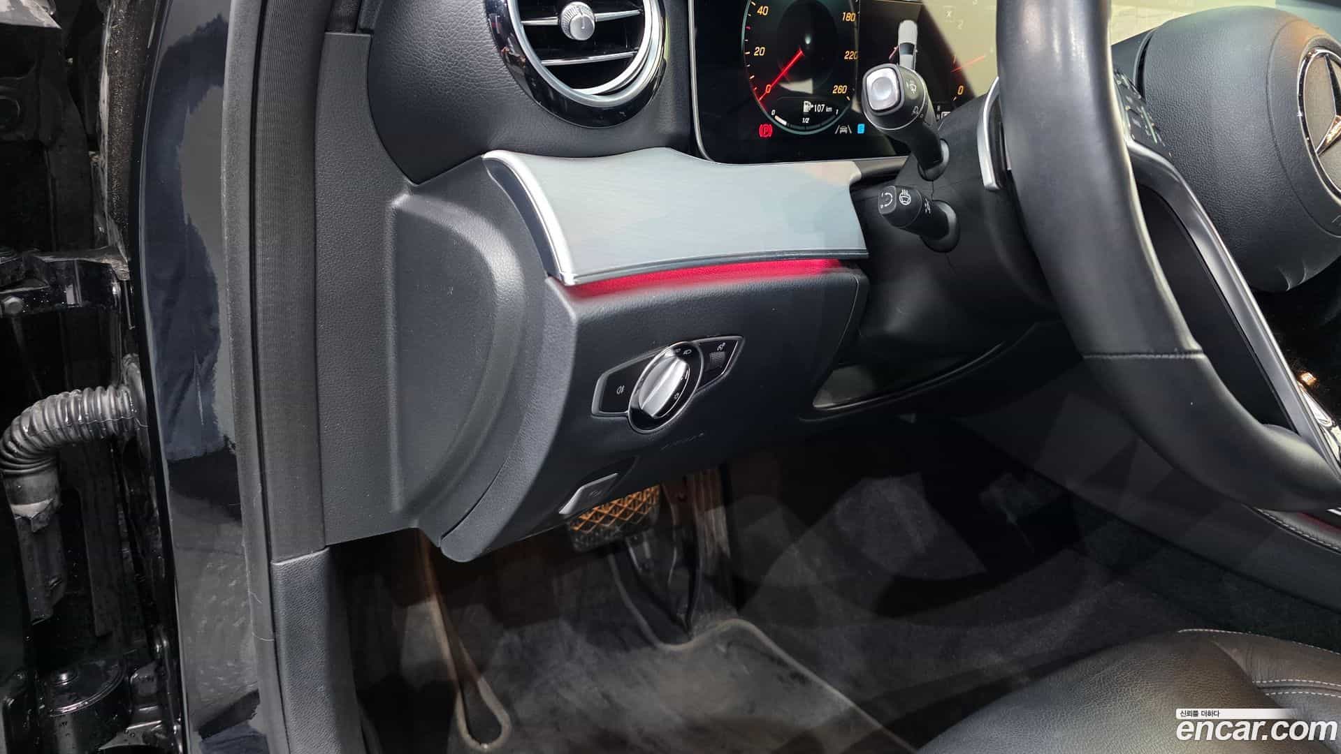 E-Class Mercedes-Benz 2021.2-OPTION-021