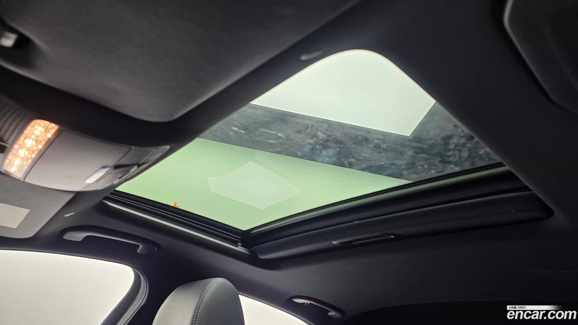 E-Class Mercedes-Benz 2021.2-OPTION-022