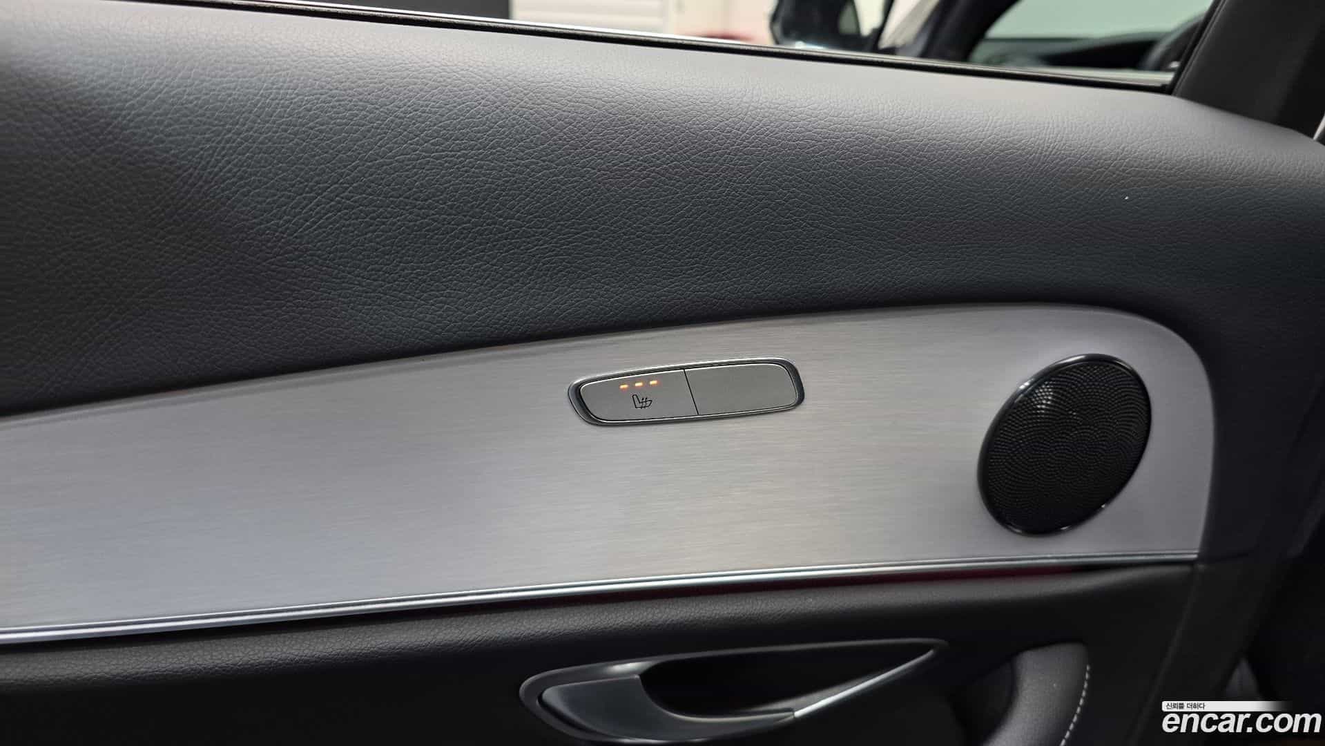 E-Class Mercedes-Benz 2021.2-OPTION-023