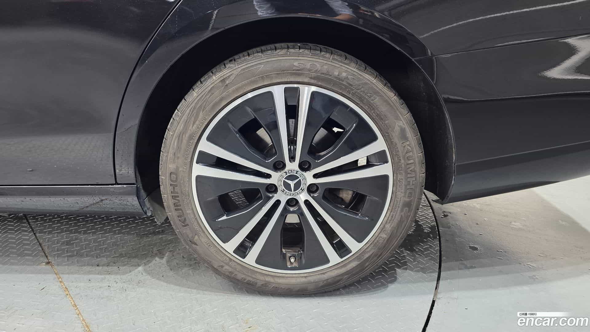 E-Class Mercedes-Benz 2021.2-OUTER-031