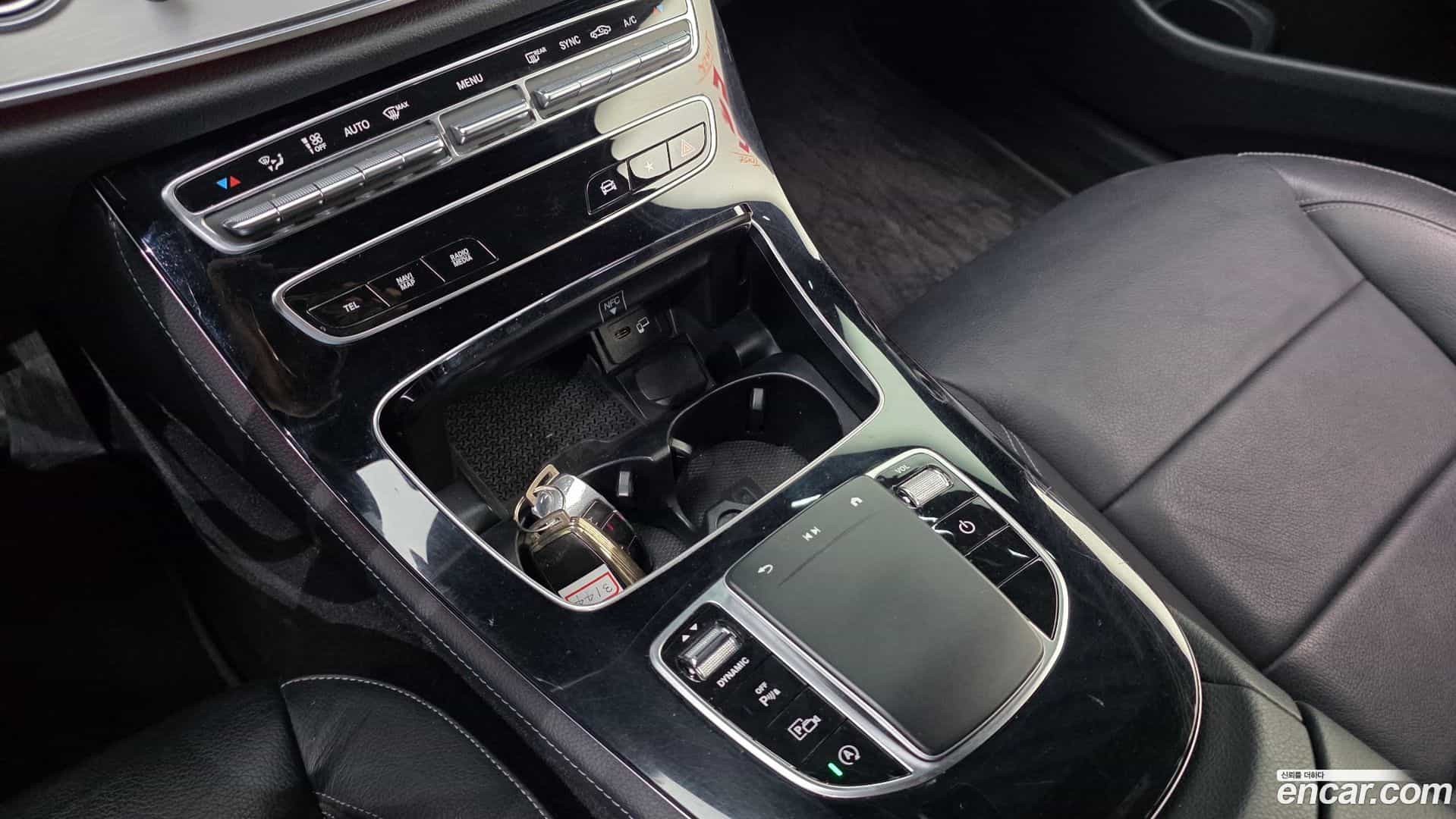E-Class Mercedes-Benz 2021.2-OPTION-041