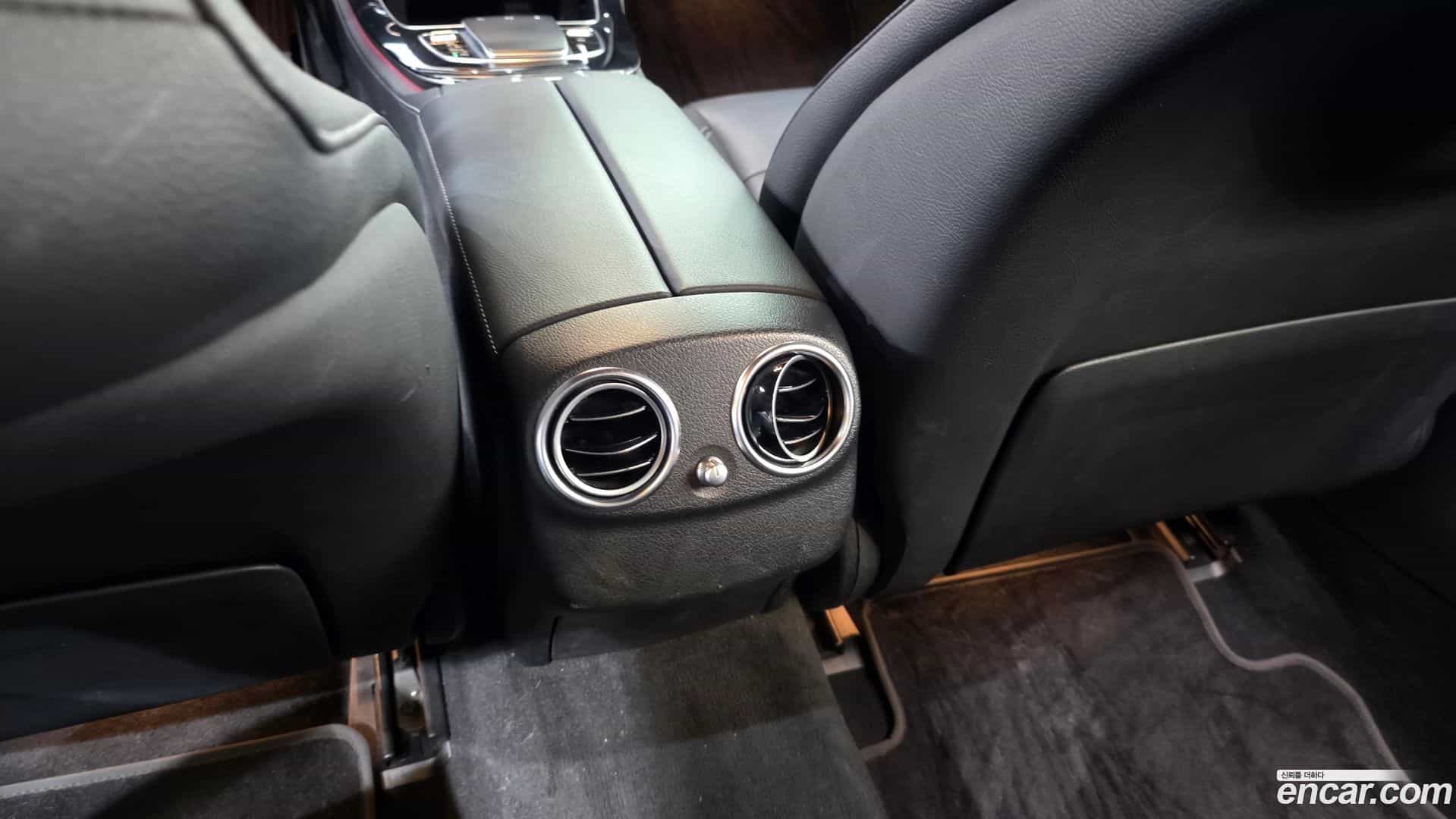 E-Class Mercedes-Benz 2021.2-OPTION-045