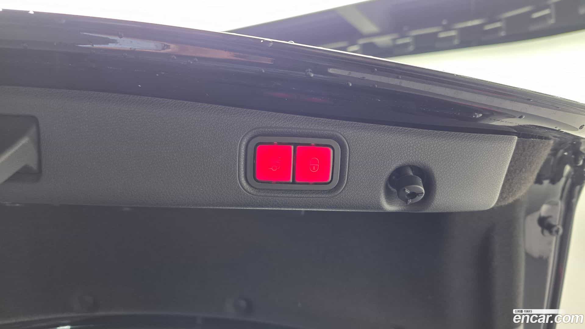 E-Class Mercedes-Benz 2021.2-OPTION-048