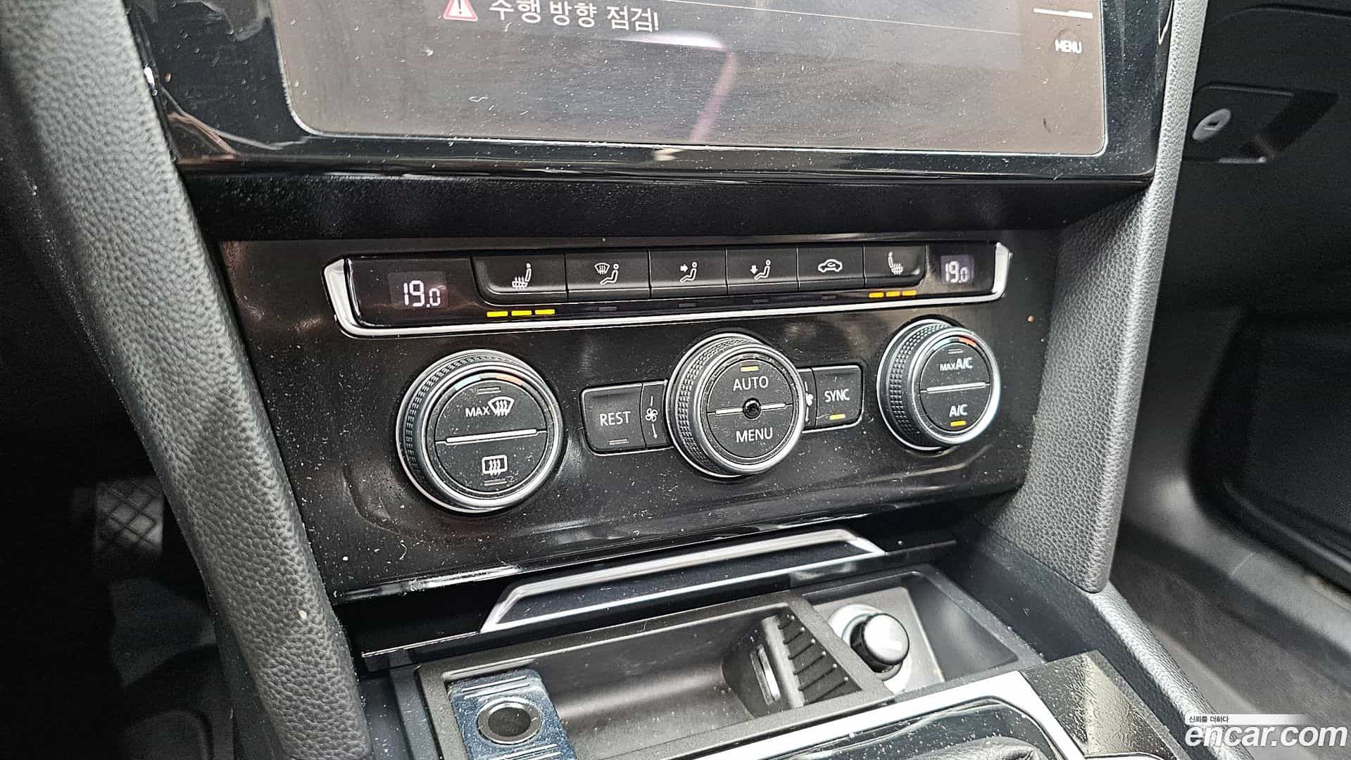 Passat Volkswagen 2018.3-OPTION-043