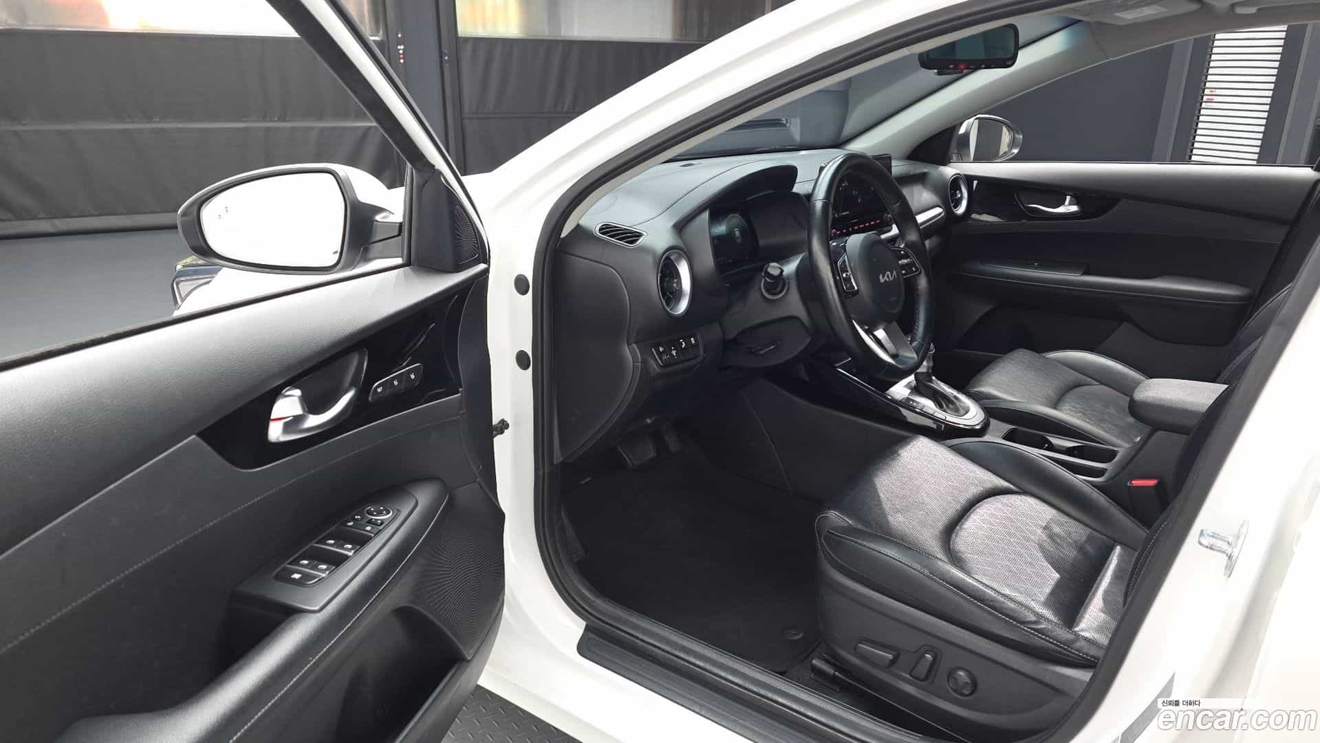 K3 Kia 2021.10-INNER-010