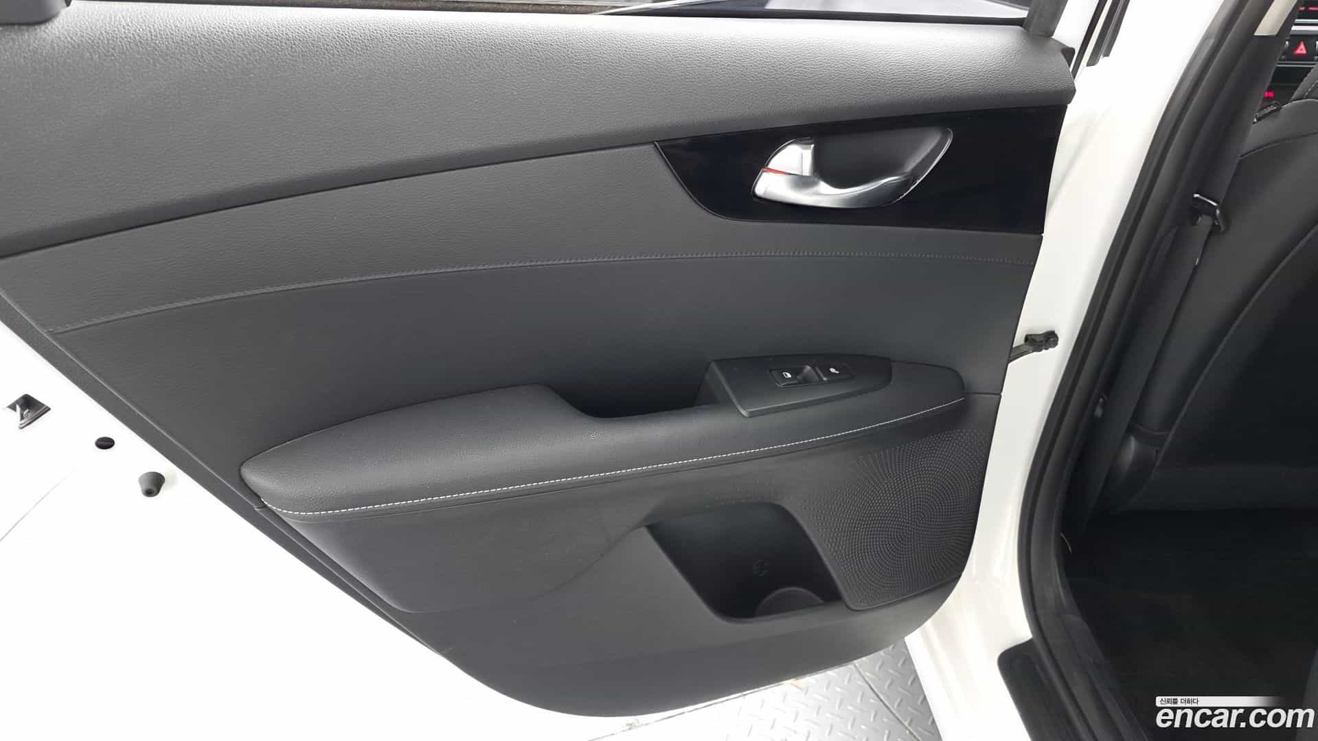 K3 Kia 2021.10-INNER-035