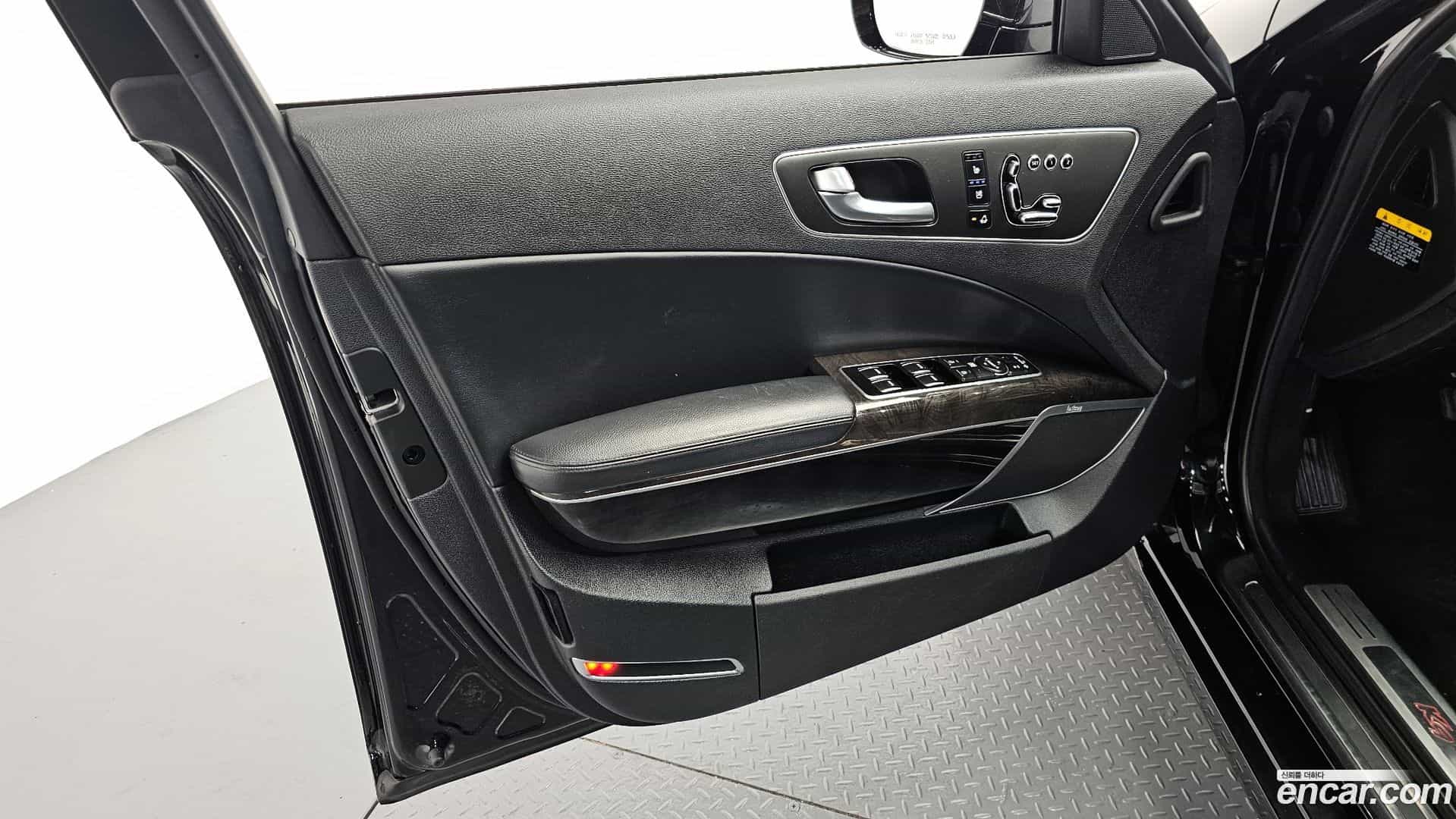 K9 Kia 2013.7-INNER-034