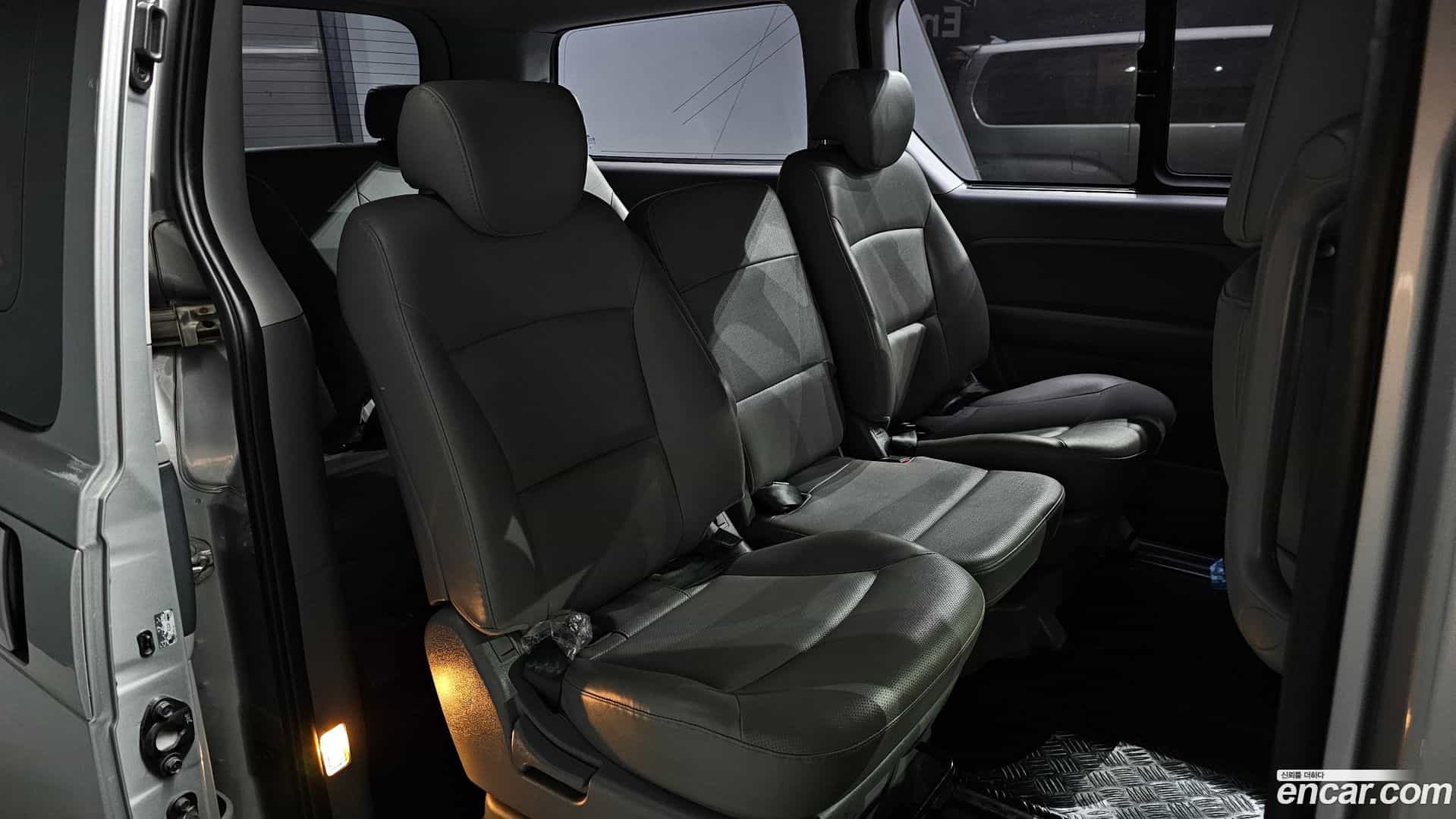 Starex Hyundai 2014.8-OPTION-016