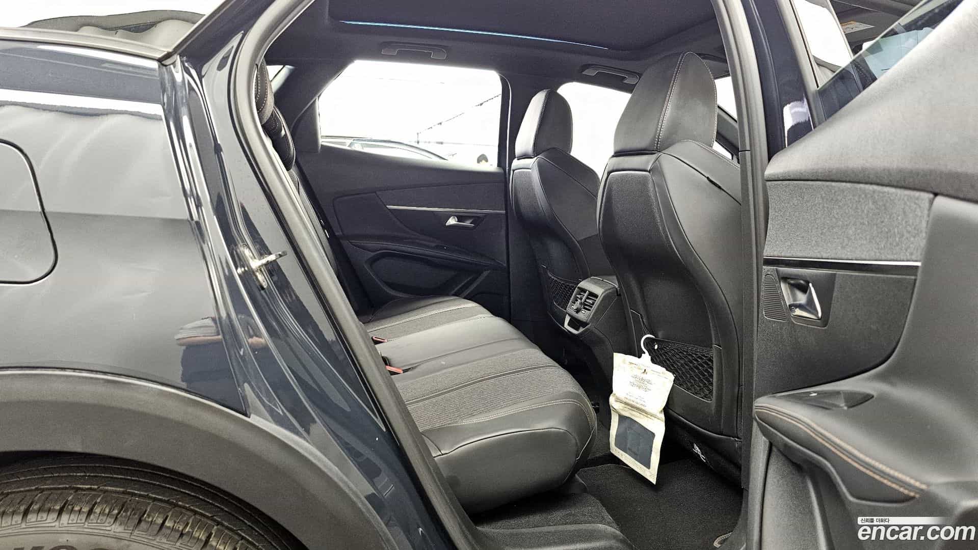 3008 Peugeot 2018.9-OPTION-016