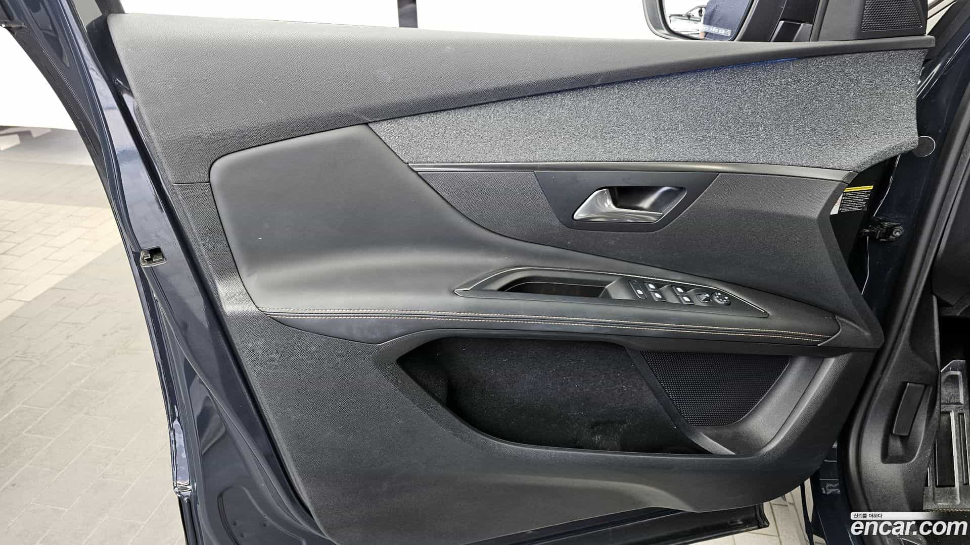 3008 Peugeot 2018.9-INNER-034