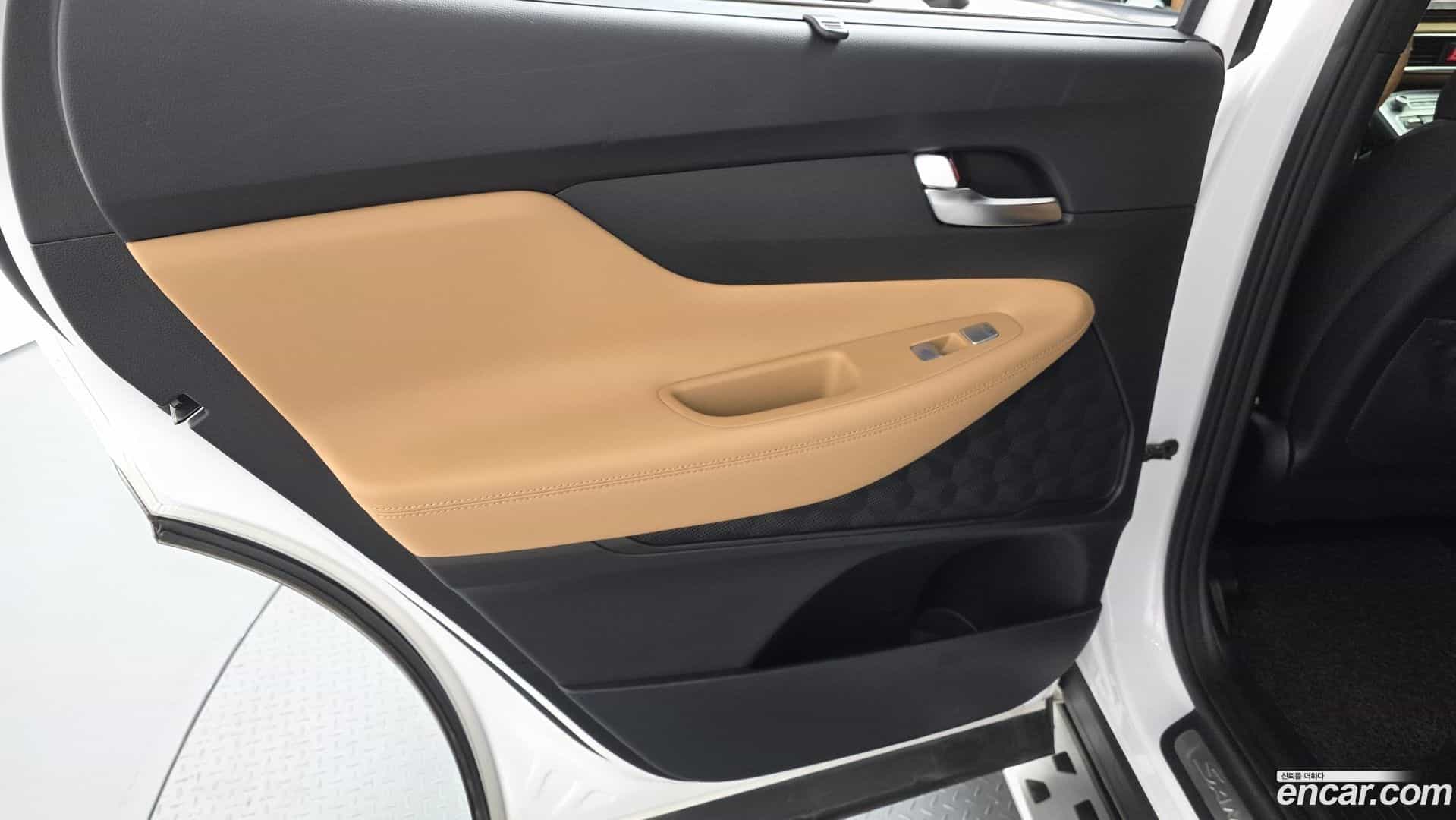 Santafe Hyundai 2022.7-INNER-035