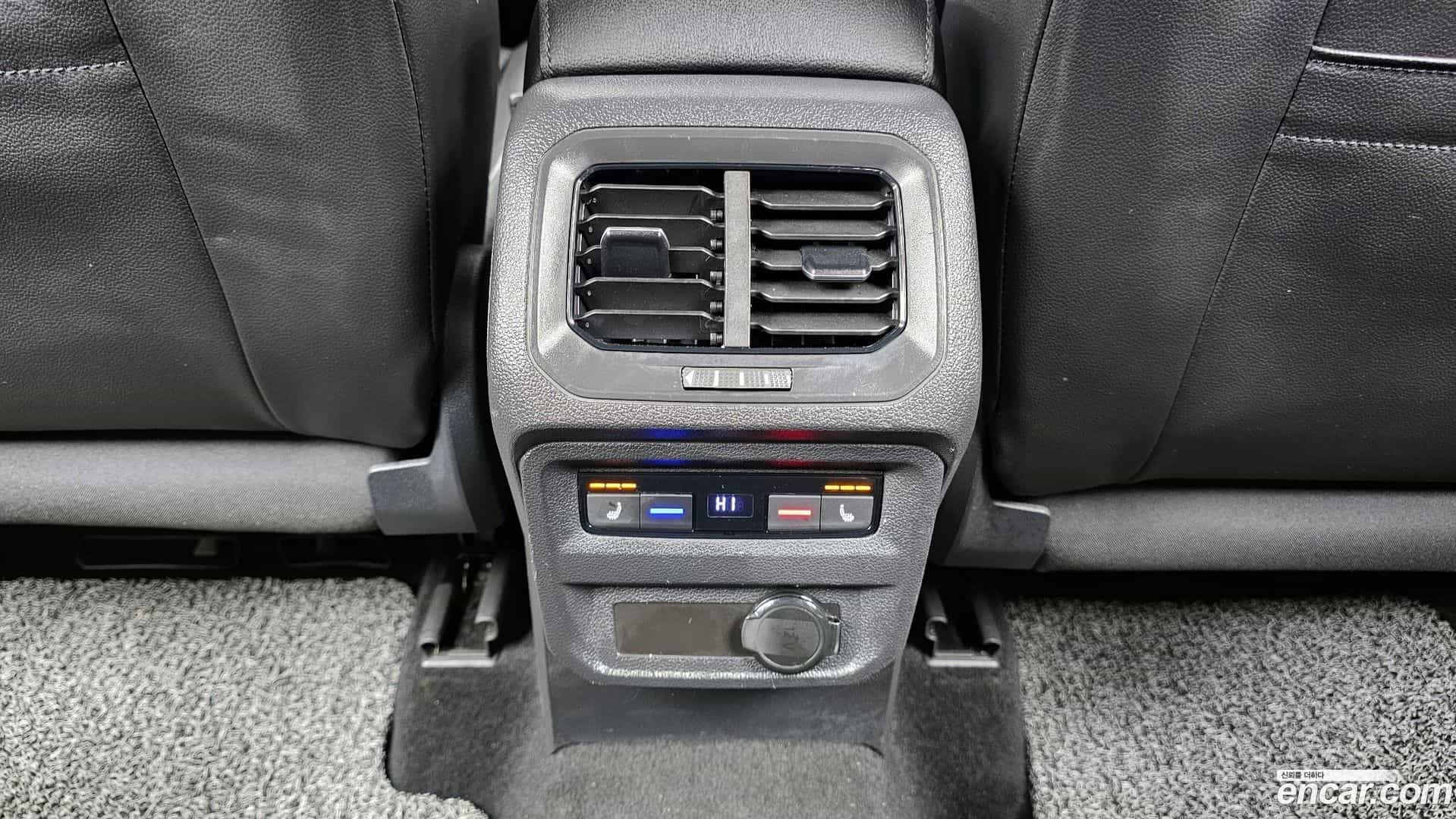 Tiguan Volkswagen 2021.7-OPTION-023