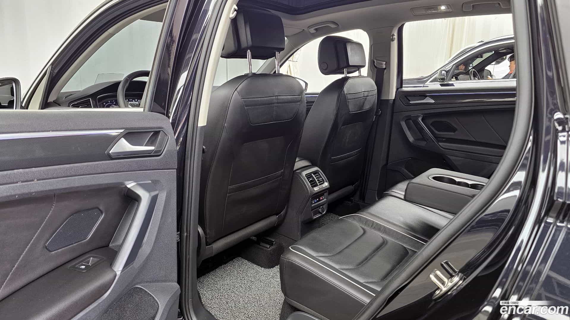 Tiguan Volkswagen 2021.7-INNER-036