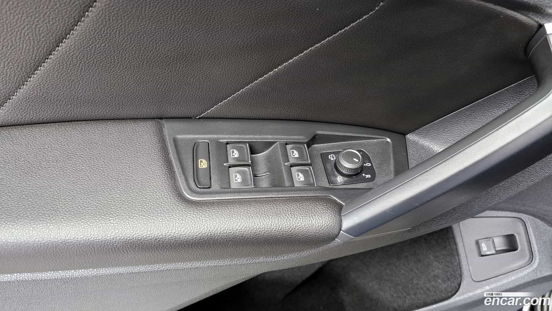 Tiguan Volkswagen 2021.7-OPTION-045