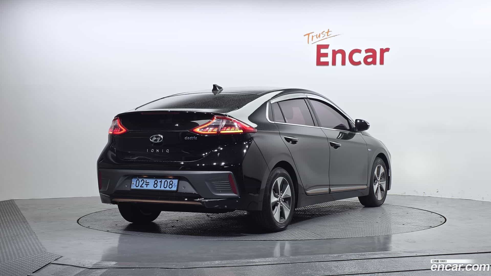 Ioniq Hyundai 2017.11-OUTER-002