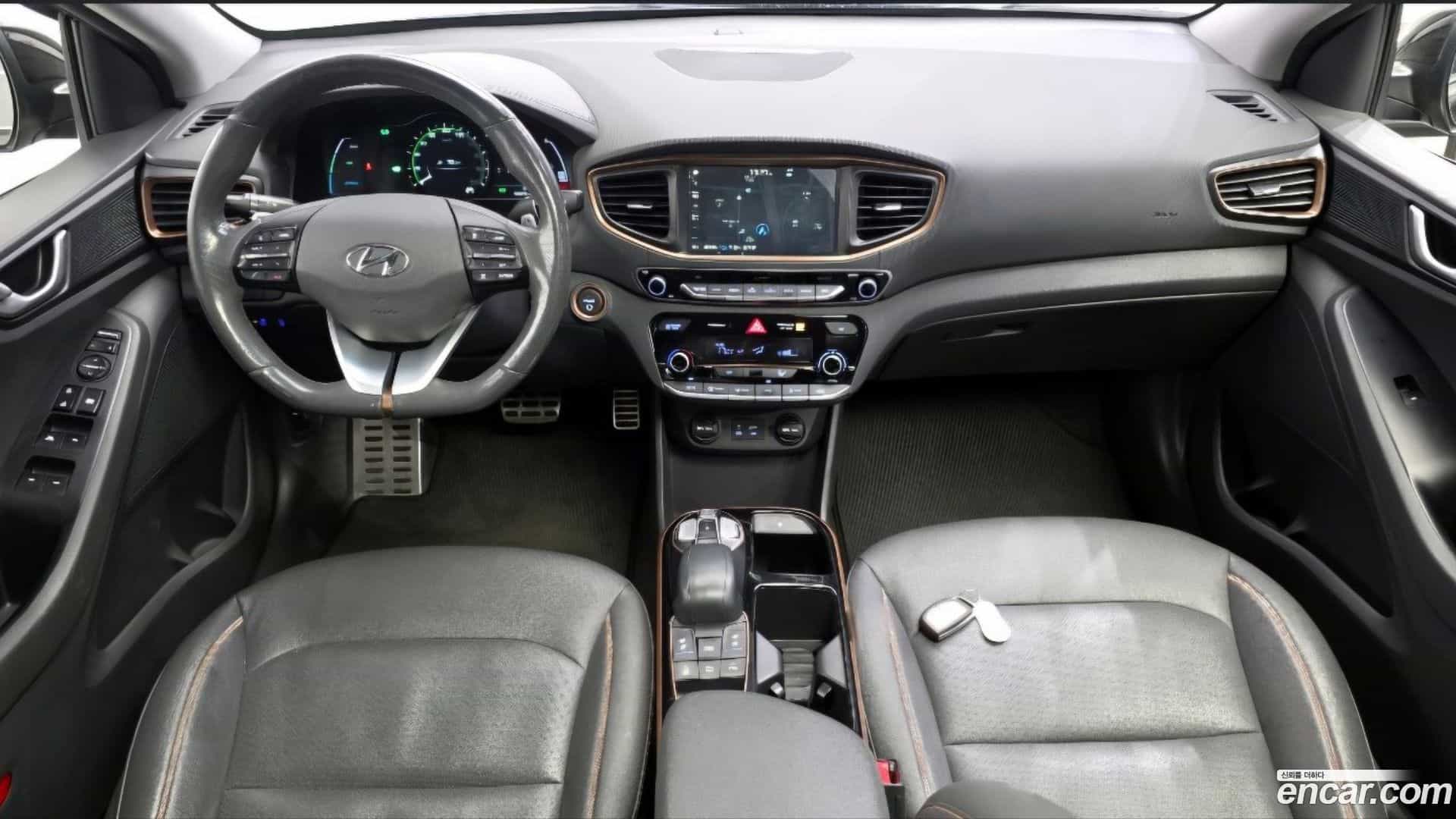 Ioniq Hyundai 2017.11-INNER-007