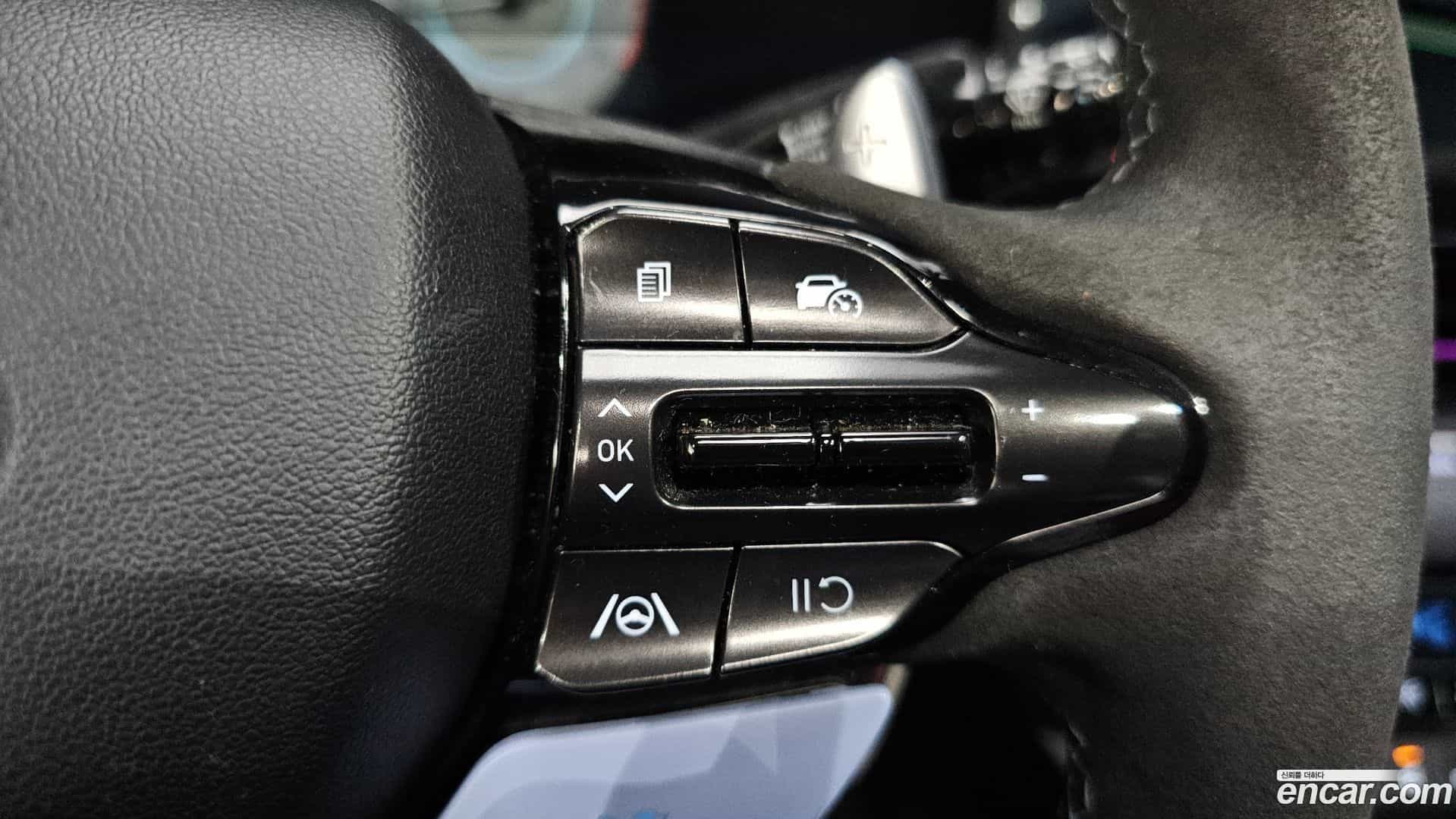 AVANTE Hyundai 2022.11-OPTION-044