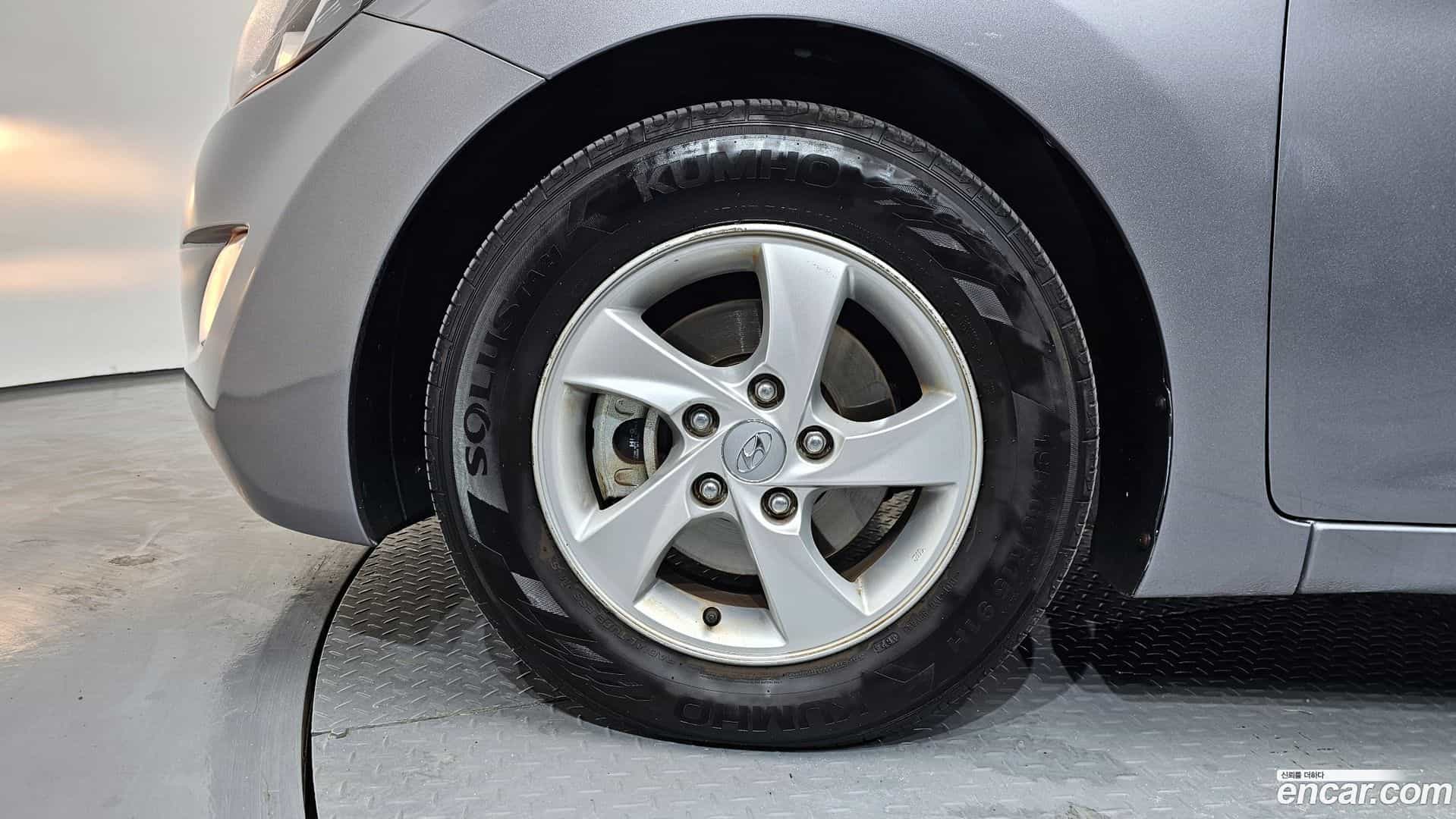 AVANTE Hyundai 2012.10-OUTER-005