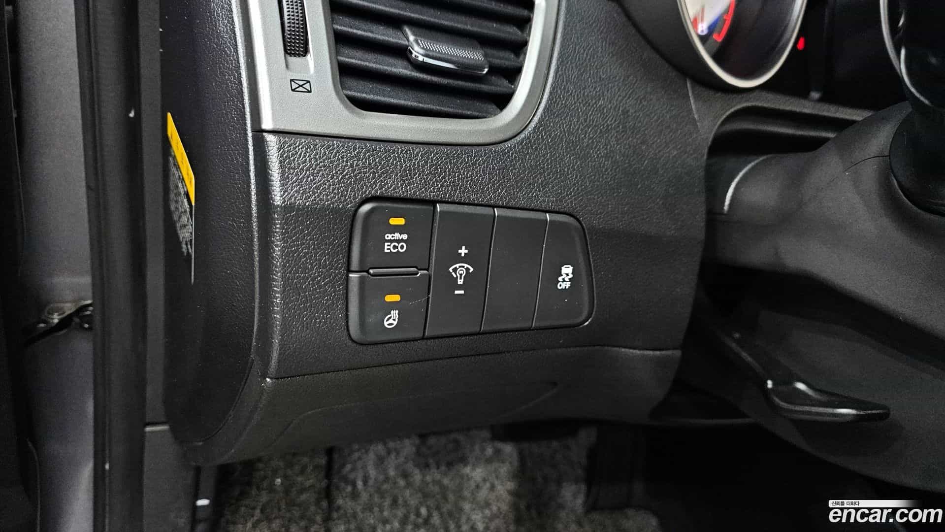 AVANTE Hyundai 2012.10-OPTION-021