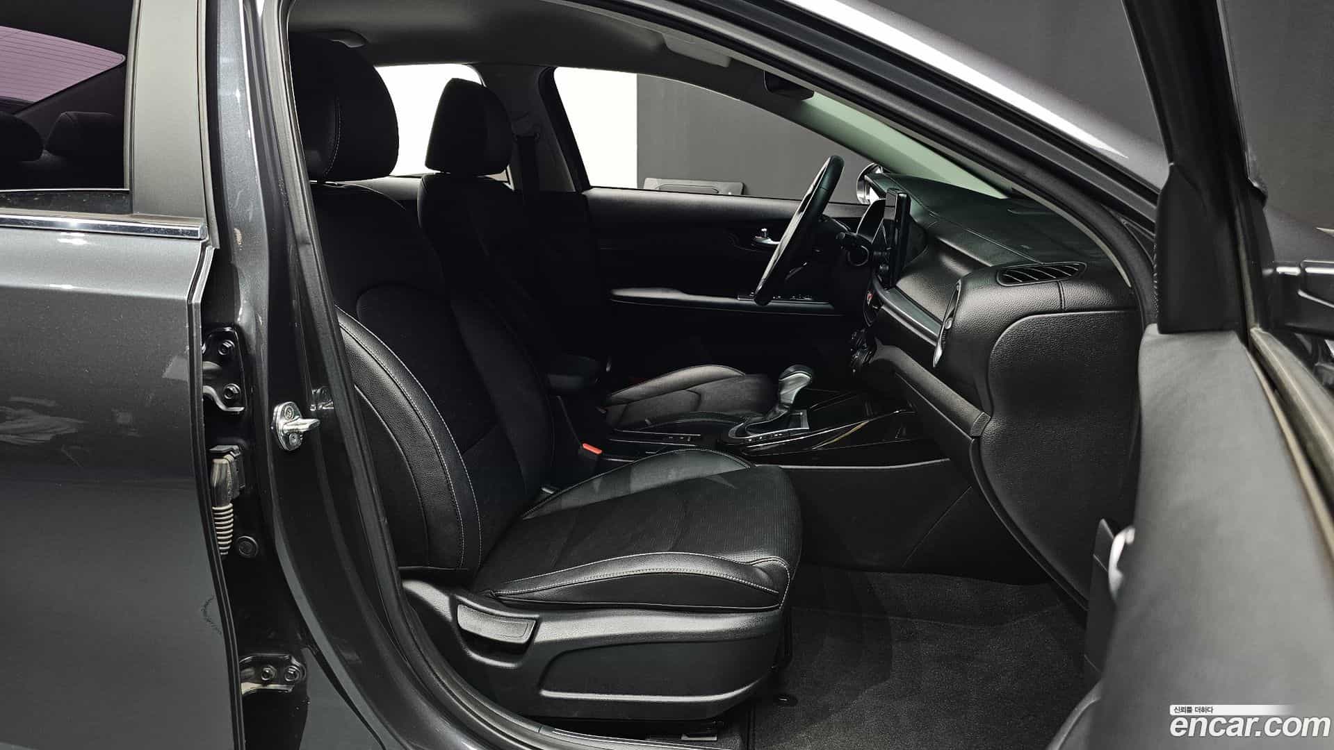 K3 Kia 2021.5-INNER-010