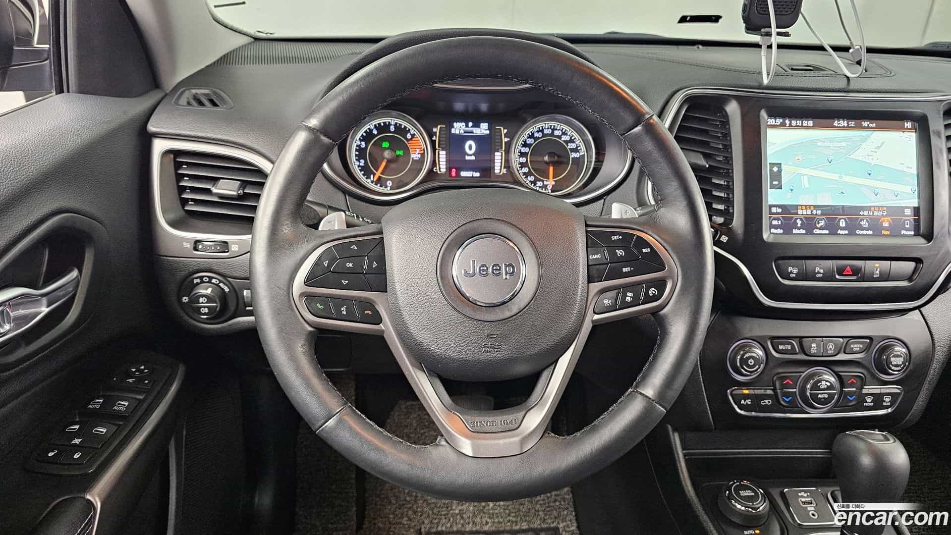 Cherokee Jeep 2019.1-OPTION-017