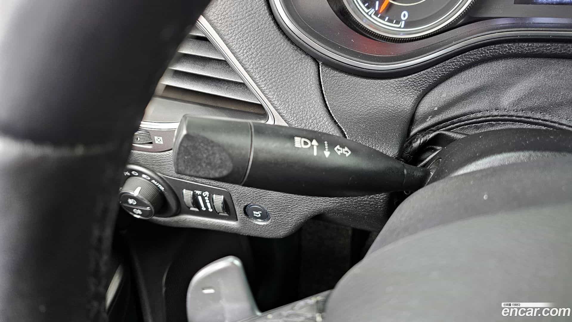Cherokee Jeep 2019.1-OPTION-046