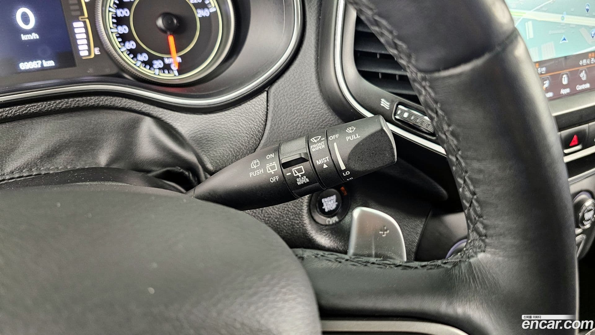 Main__Slider__Photo:Cherokee Jeep 2019.1-33