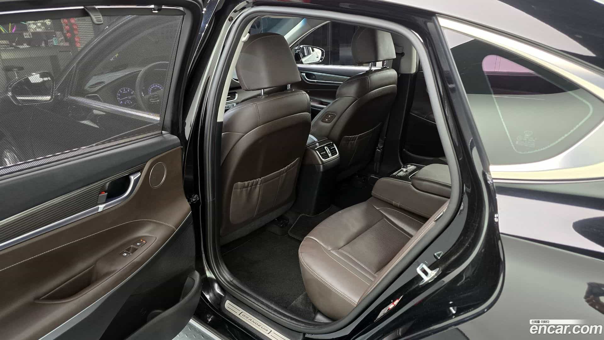Grandeur Hyundai 2017.4-INNER-036