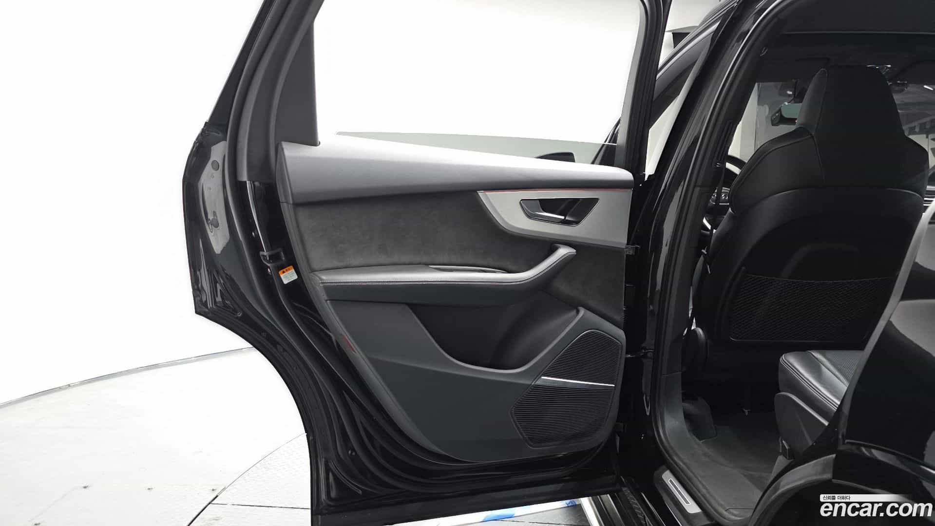 Q7 Audi 2022.10-INNER-035