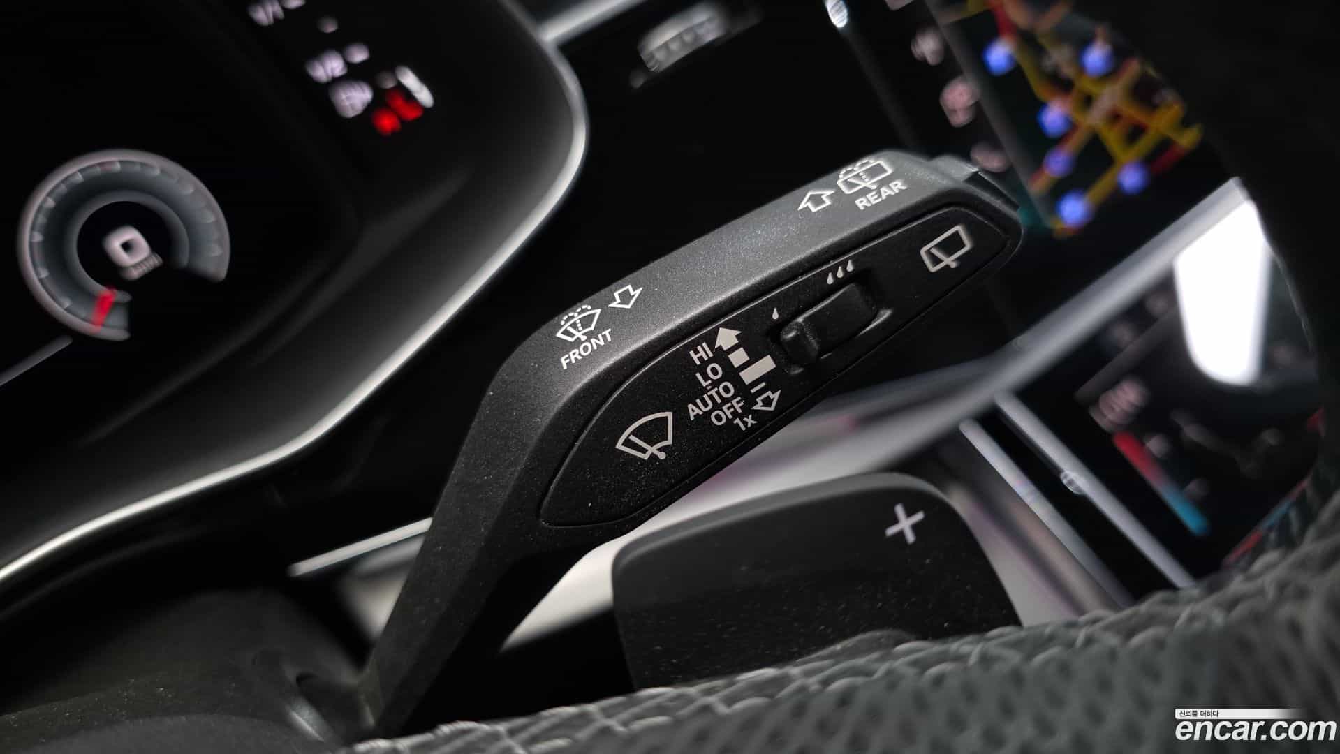 Q7 Audi 2022.10-OPTION-040